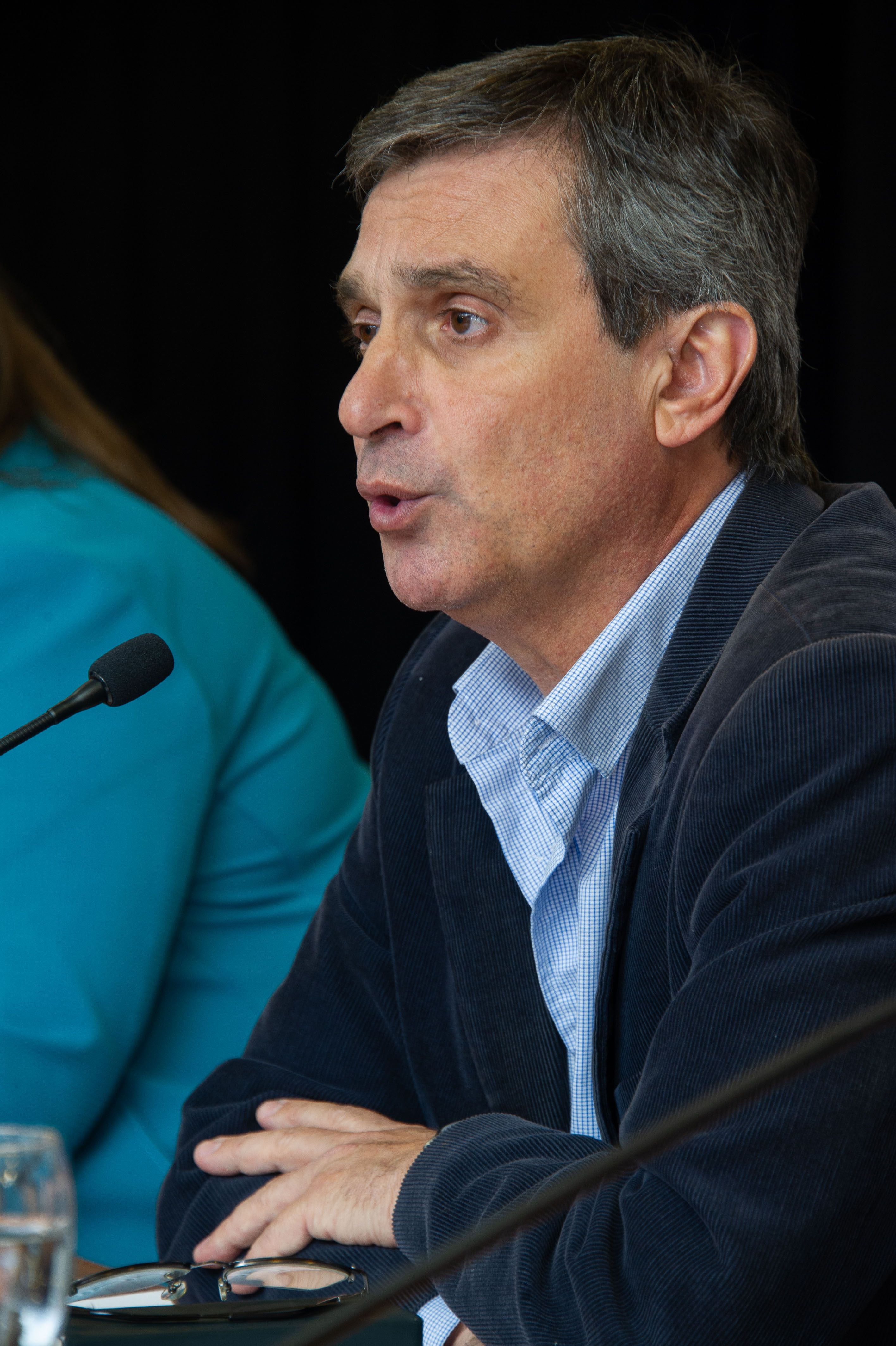 Director de la OPP, Álvaro García, en conferencia de prensa