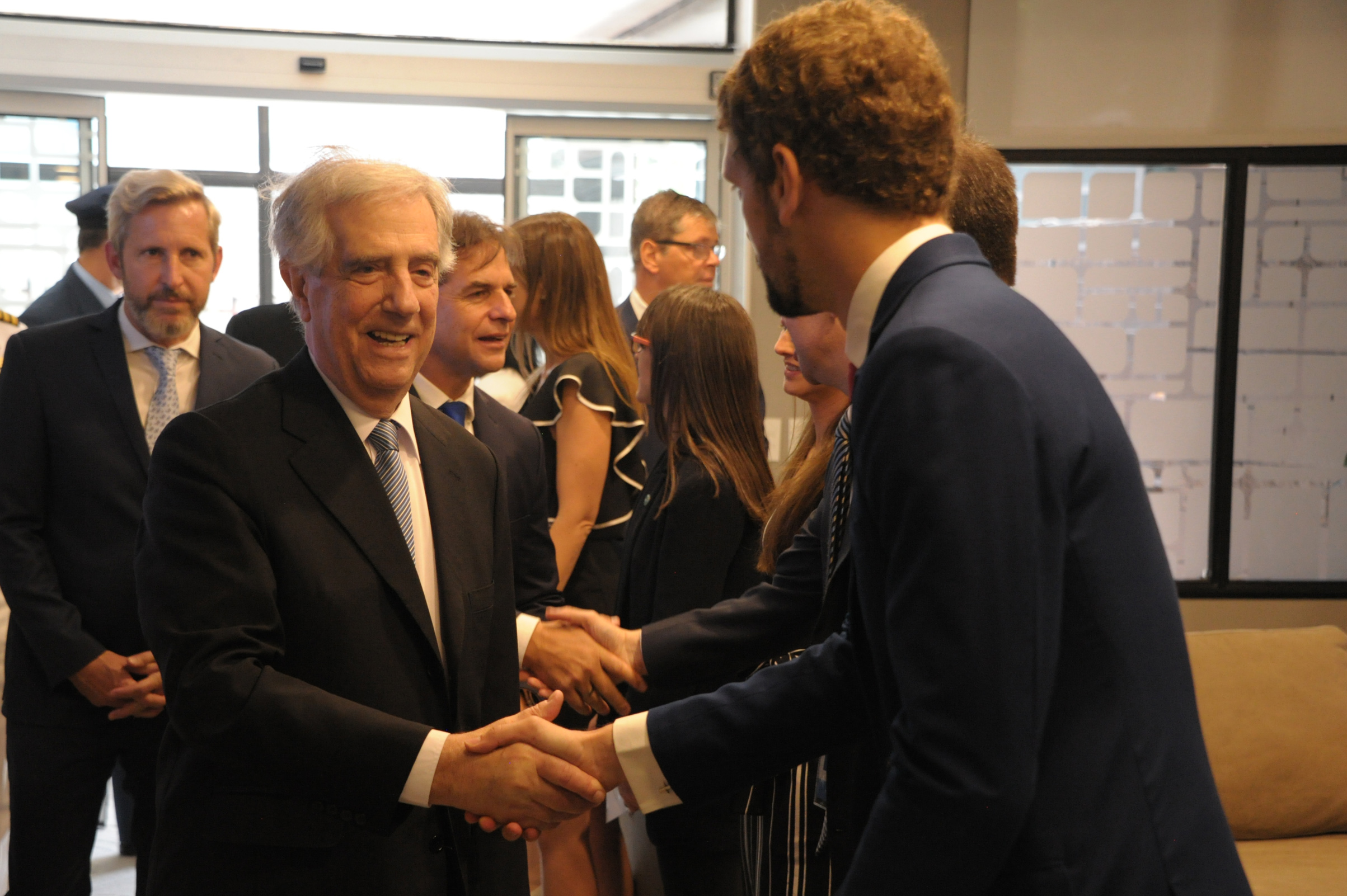 Llegada del Presidente Tabaré Vázquez y electo Luis Lacalle Pou a Buenos Aires, para la asunción del nuevo mandatario argentino Alberto Fernández