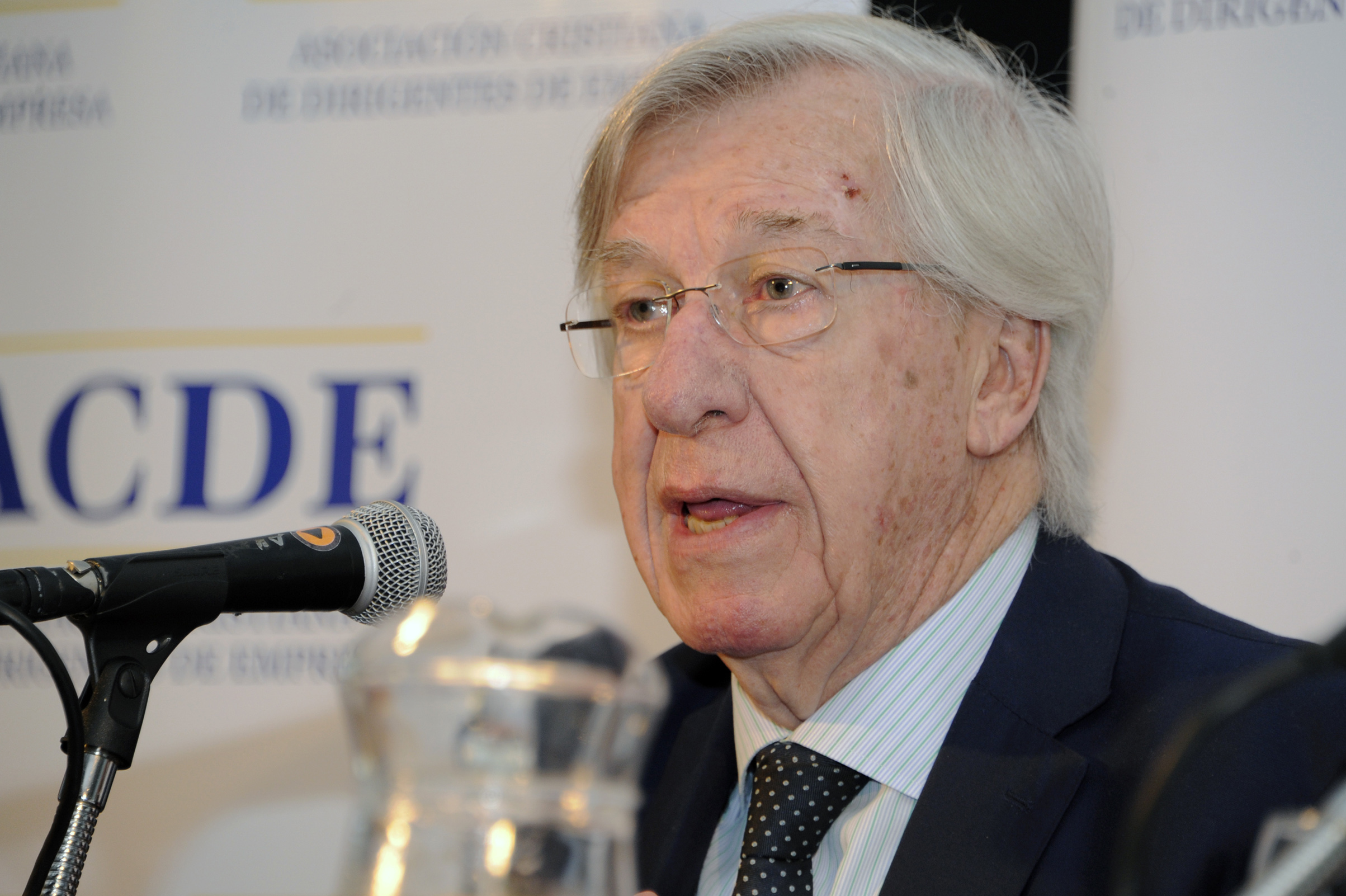 Ministro de Economía y Finanzas, Danilo Astori, haciendo uso de la palabra