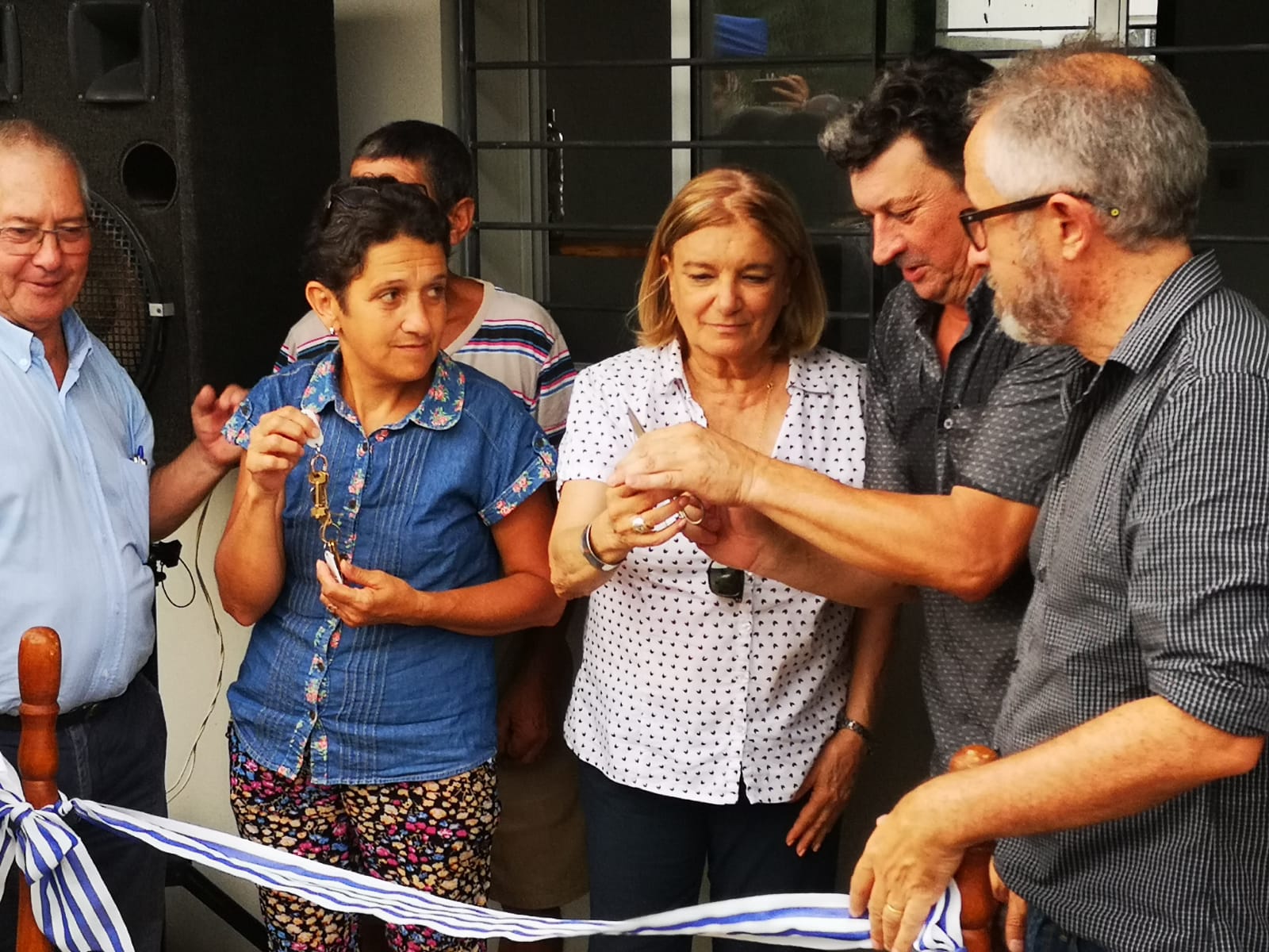 Entrega de 32 de 180 viviendas para familias realojadas del exasentamiento Proinco y La Cantera, departamento de Canelones