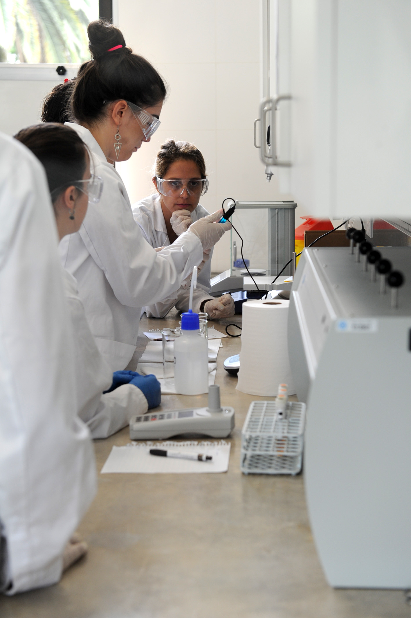 Alumnas becadas realizan prácticas en el Instituto Tecnológico Regional de Durazno
