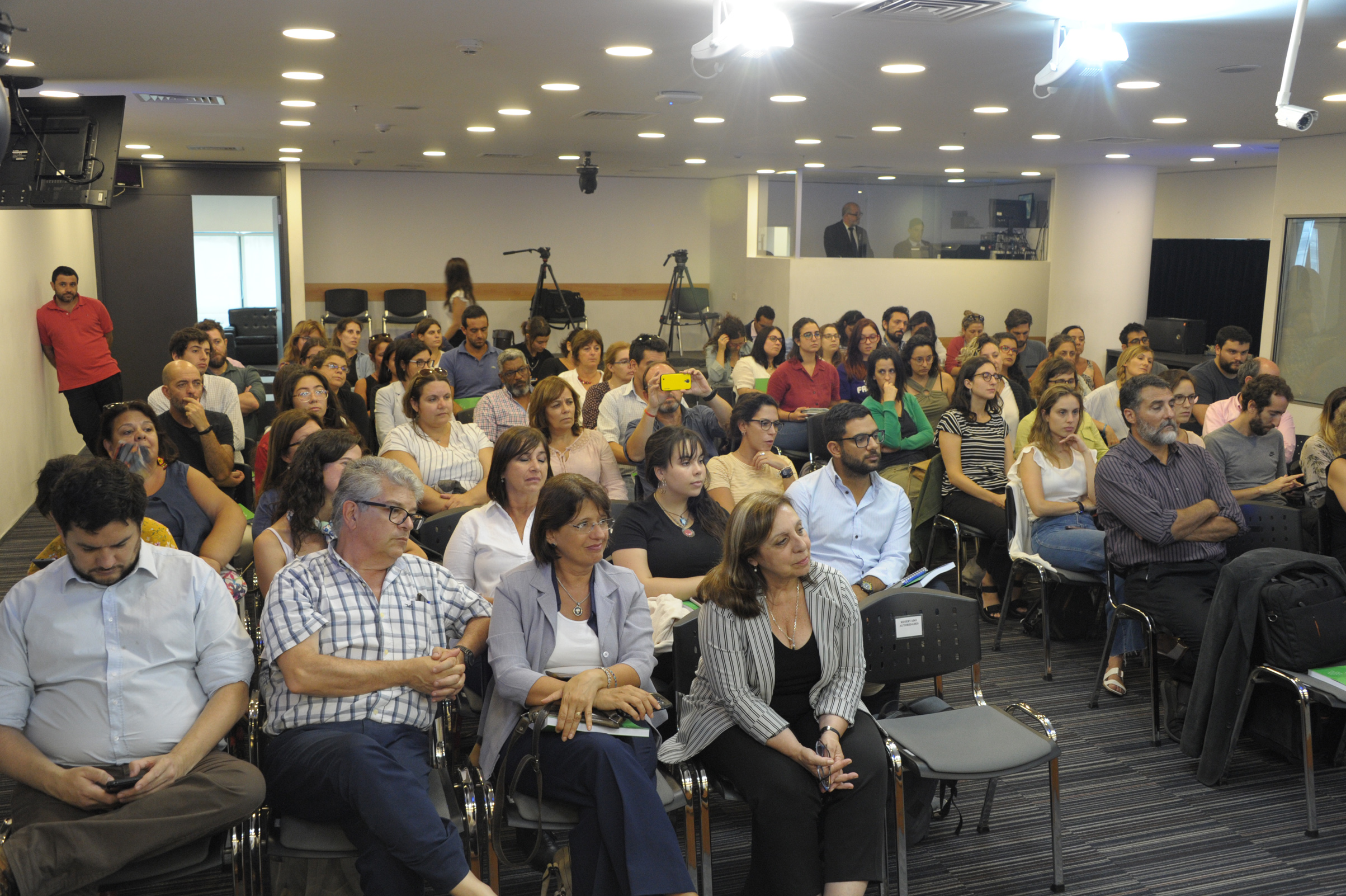 Conferencia de presentación de Encuesta Nacional de Adolescencia y Juventud 2018