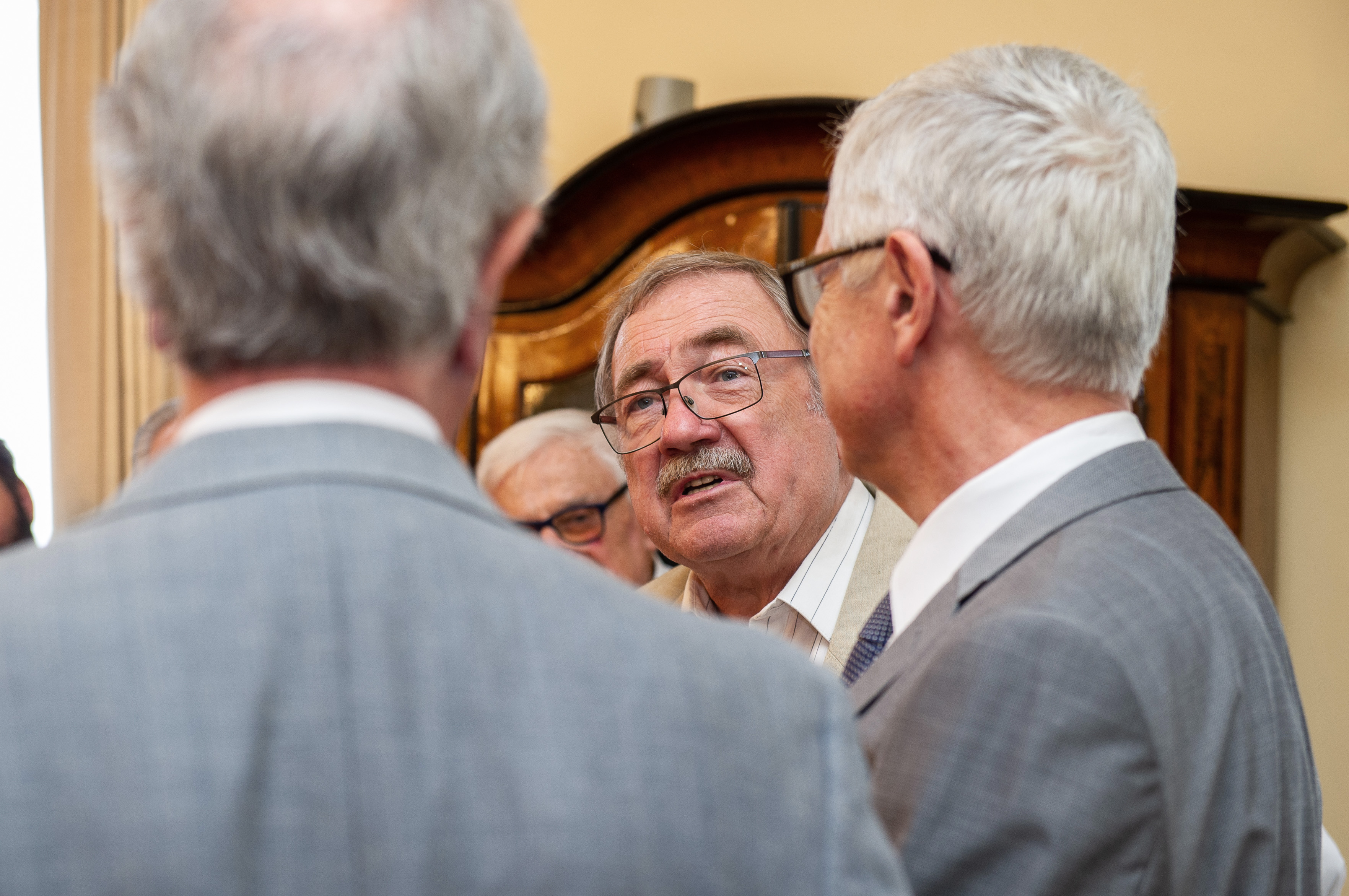 Reconocimiento a Henry Engler por parte de Tabaré Vázquez