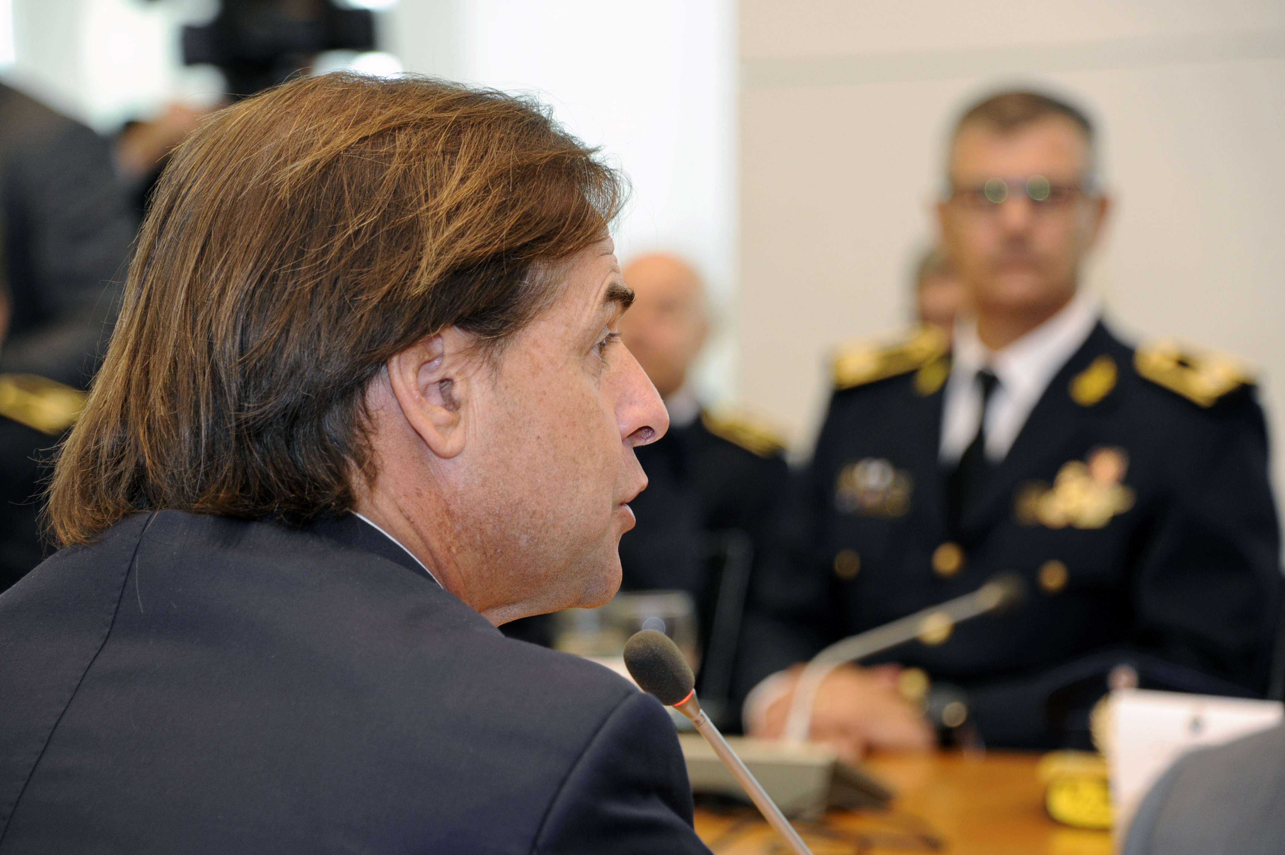 Presidente Luis Lacalle Pou, reunido con autoridades del Ministerio del Interior y jefes departamentales de Policía en Torre Ejecutiva