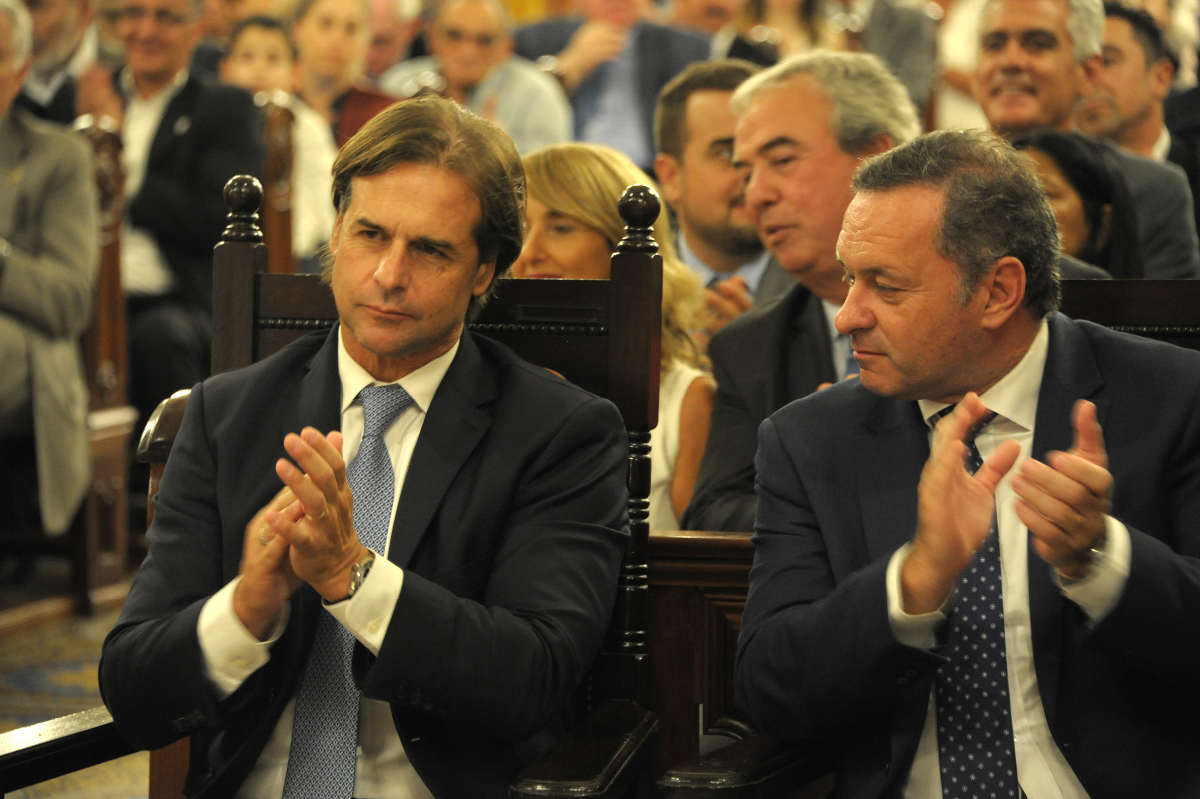 Presidente de la República, Luis Lacalle Pou, junto al secretario de Presidencia, Álvaro Delgado