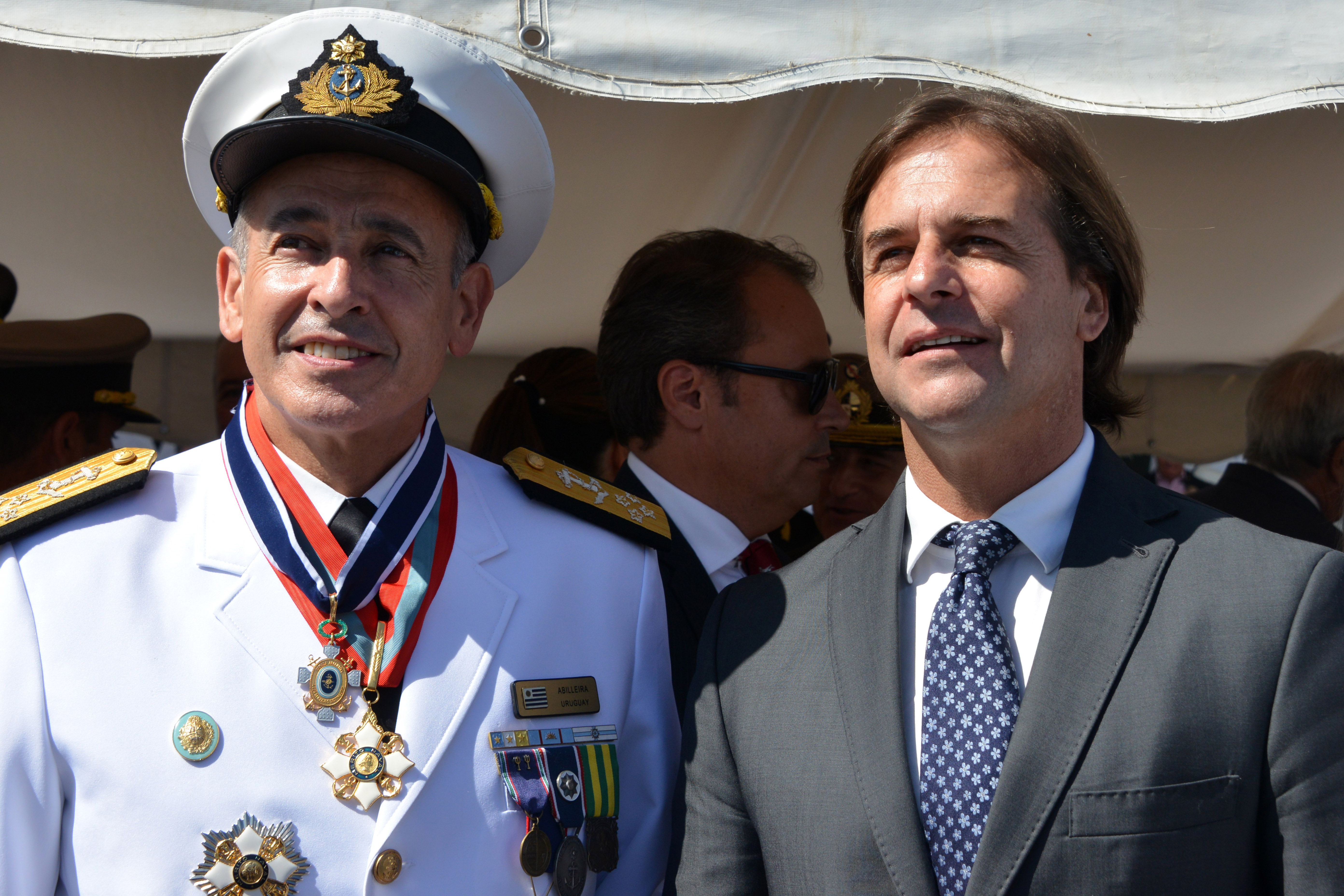 Carlos Abilleira junto al presidente Luis Lacalle Pou