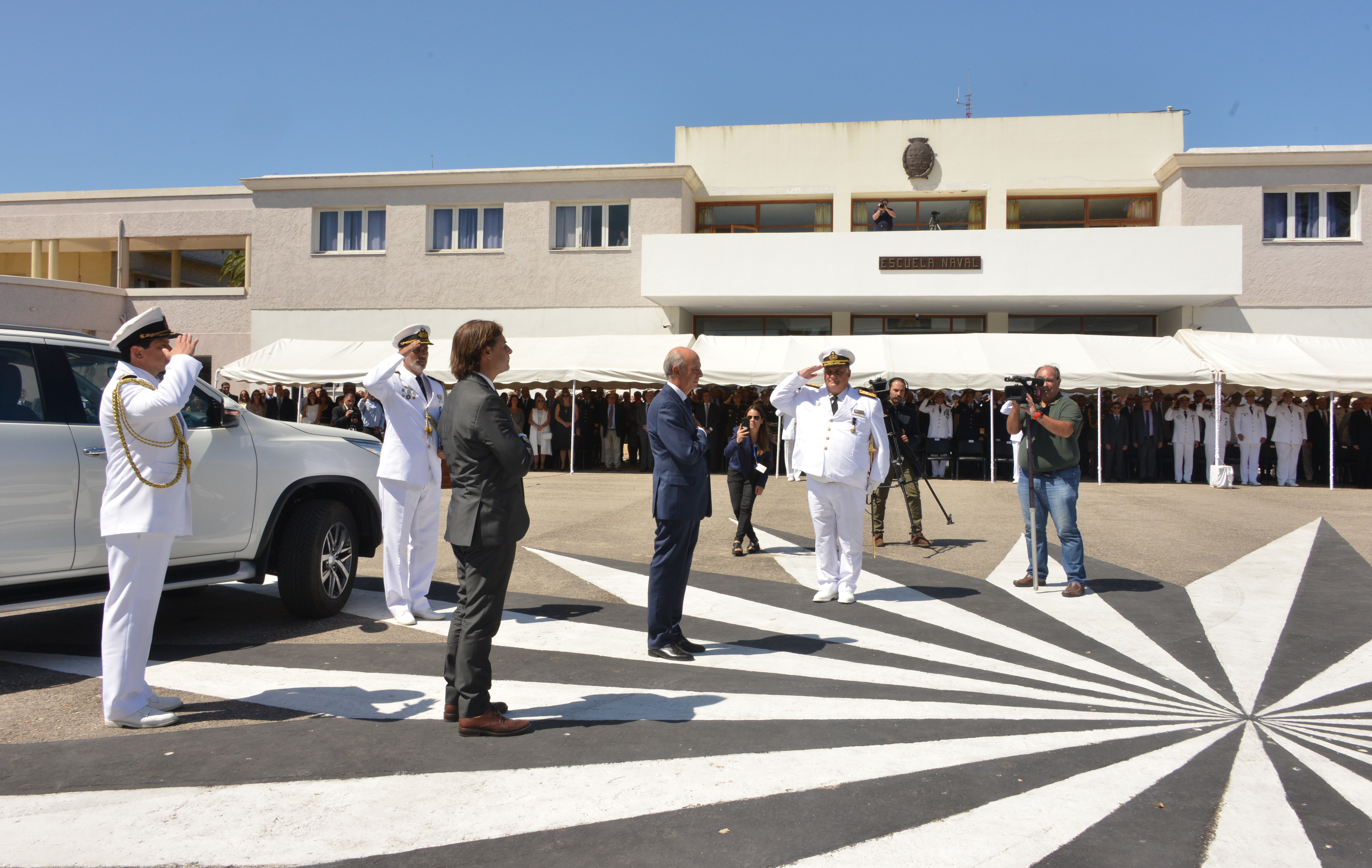 Presidente Luis Lacalle Pou en acto de asunción del comandante de la Armada Nacional, Jorge Wilson
