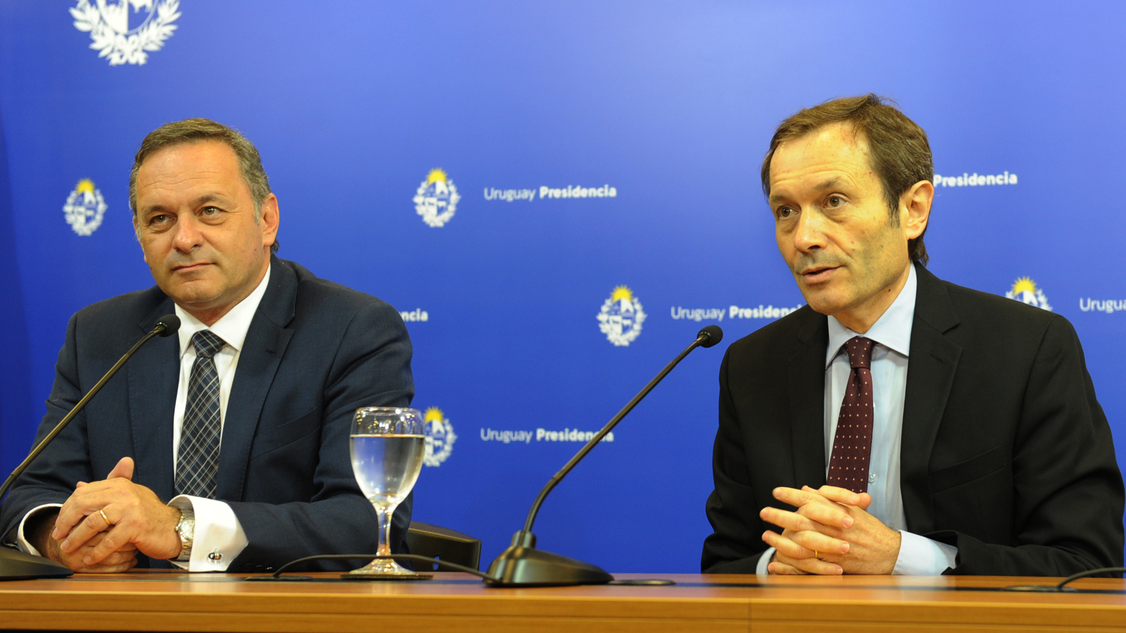 Secretario de Presidencia, Álvaro Delgado, junto al secretario de Asuntos Estratégicos de Argentina, Gustavo Beliz