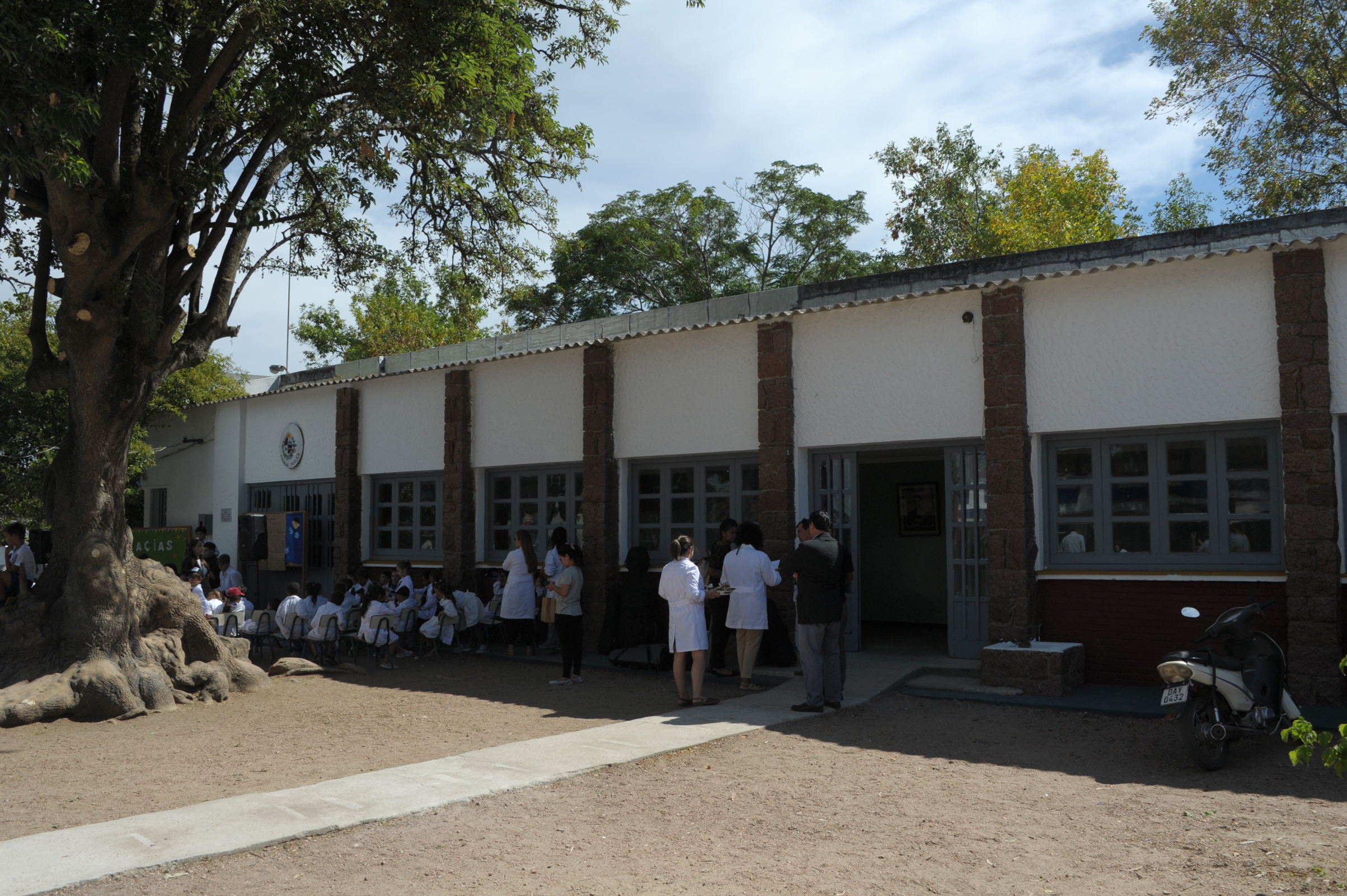 Escuela n.º 149 de Las Piedras, Canelones, remodelada por 40 personas liberadas del sistema penitenciario