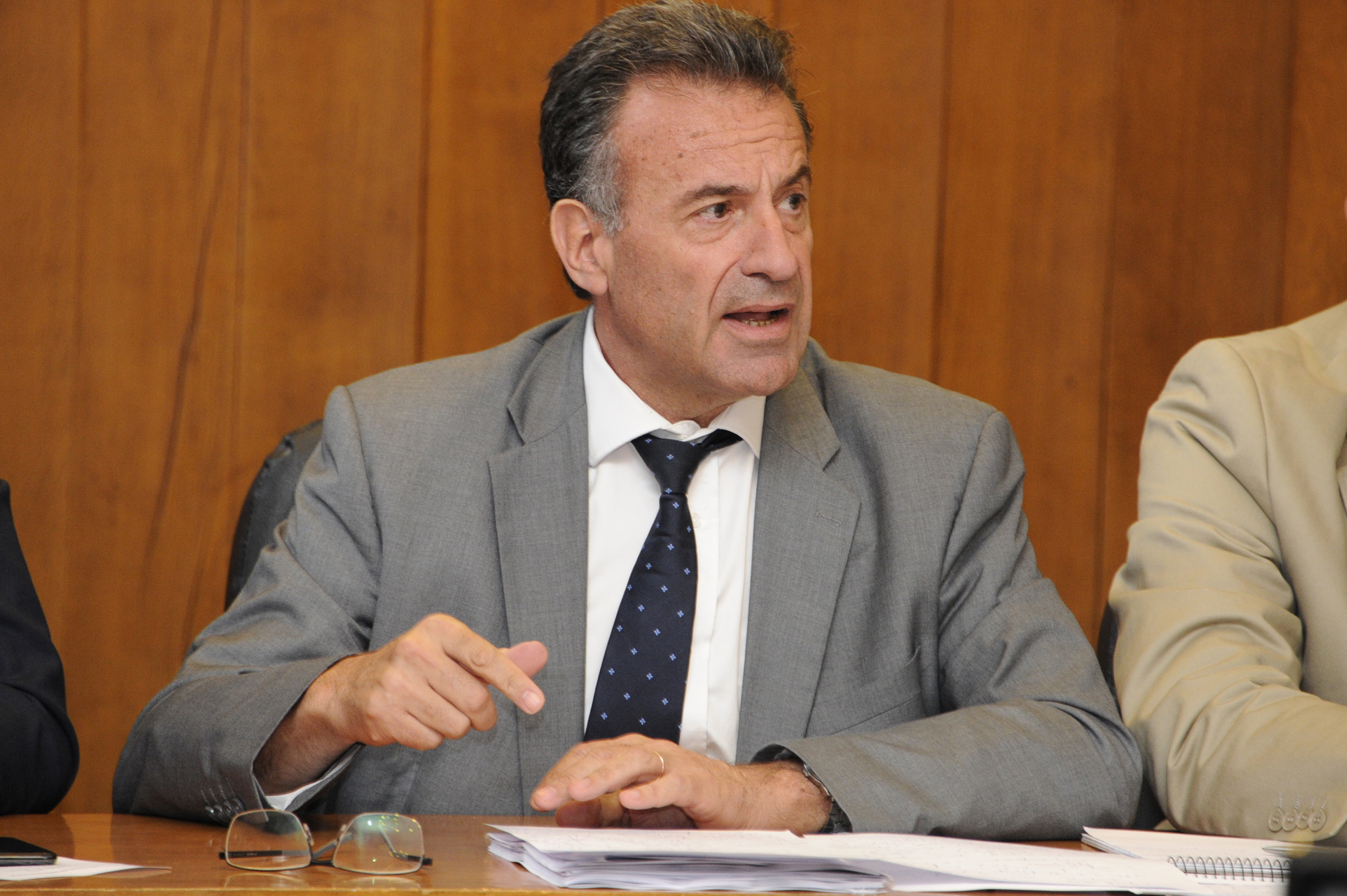 Ministro de Salud Pública, Daniel Salinas