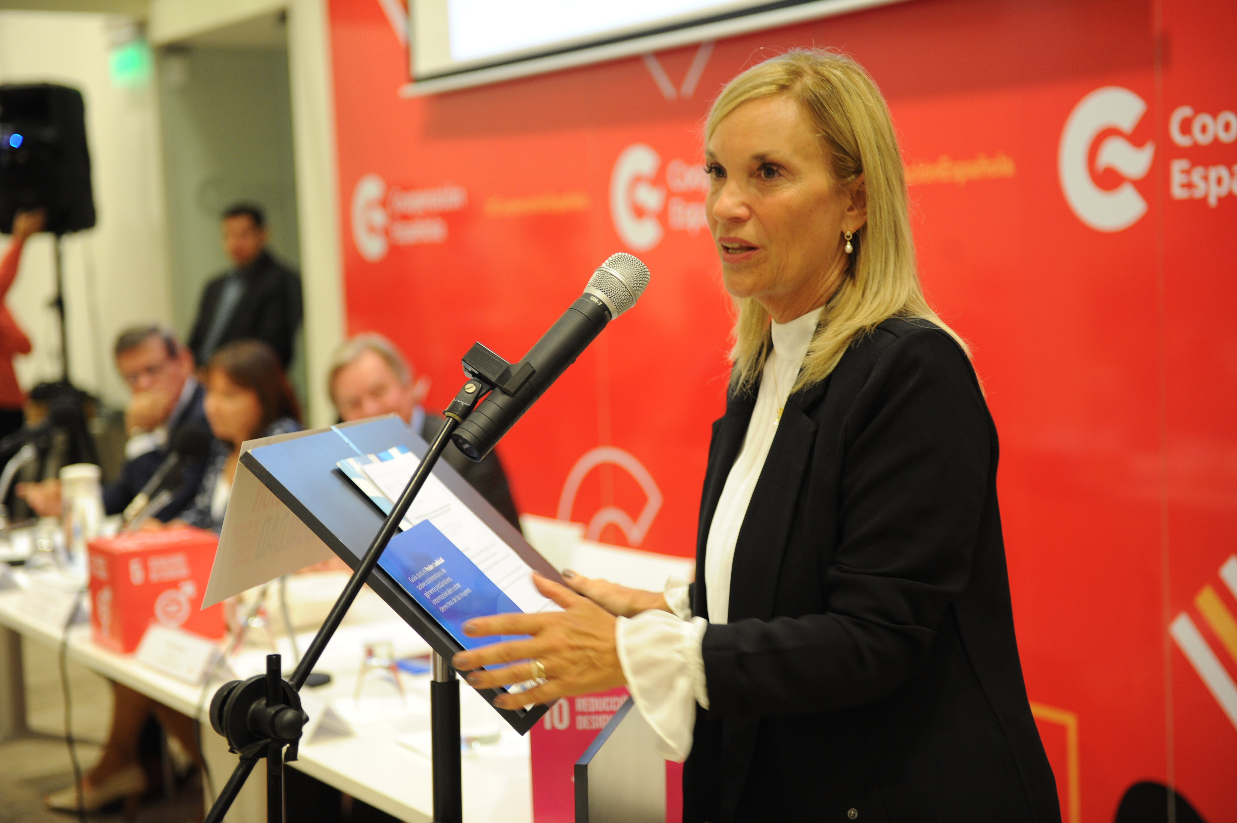 Vicepresidenta, Beatriz Argimón, en presentación de publicación destinada al Poder Judicial, en el Centro de Formación de la Cooperación Española