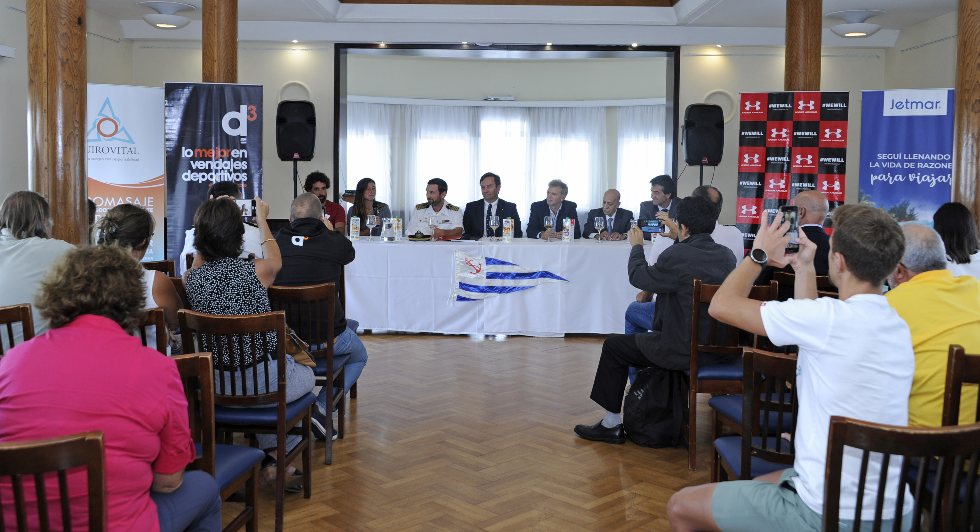 Secretario nacional del Deporte, Sebastián Bauzá, encabezó despedida a delegación del deporte de vela que participará de competencias preolímpicas