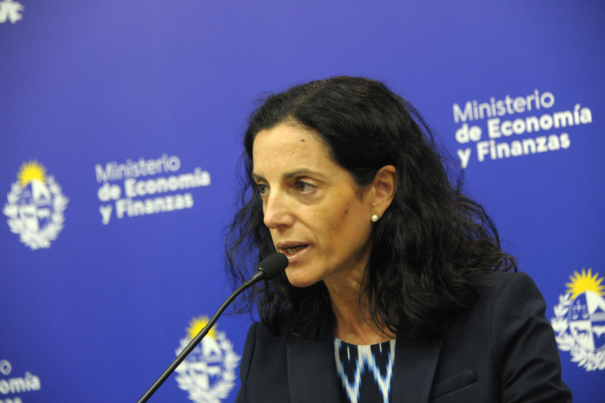 Ministra de Economía y Finanzas, Azucena Arbeleche