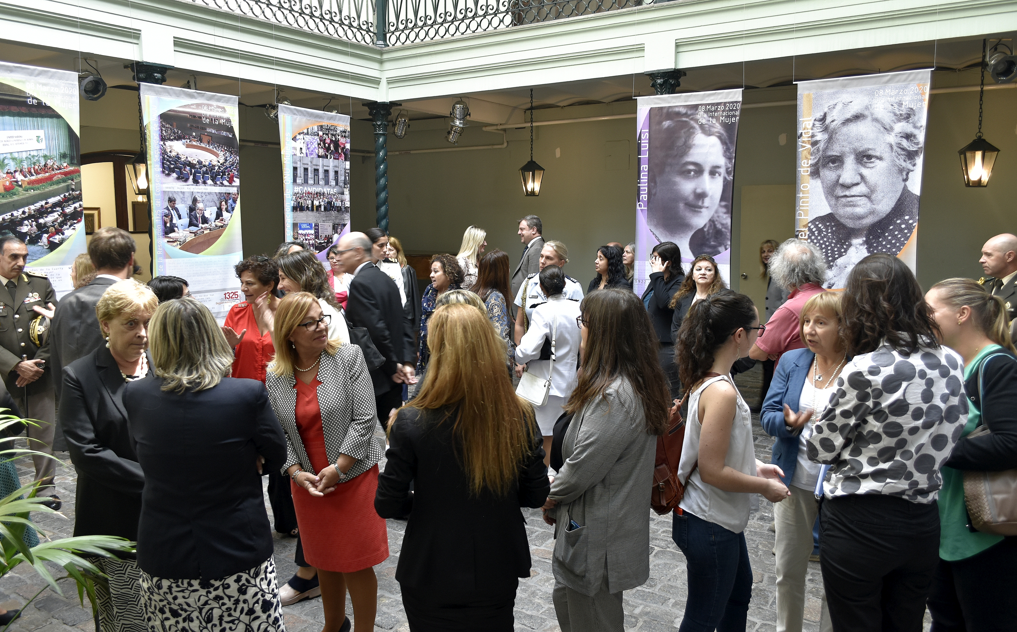 Inauguración de muestra “Mujeres uruguayas en el sistema multilateral de las Naciones Unidas, ayer y hoy”