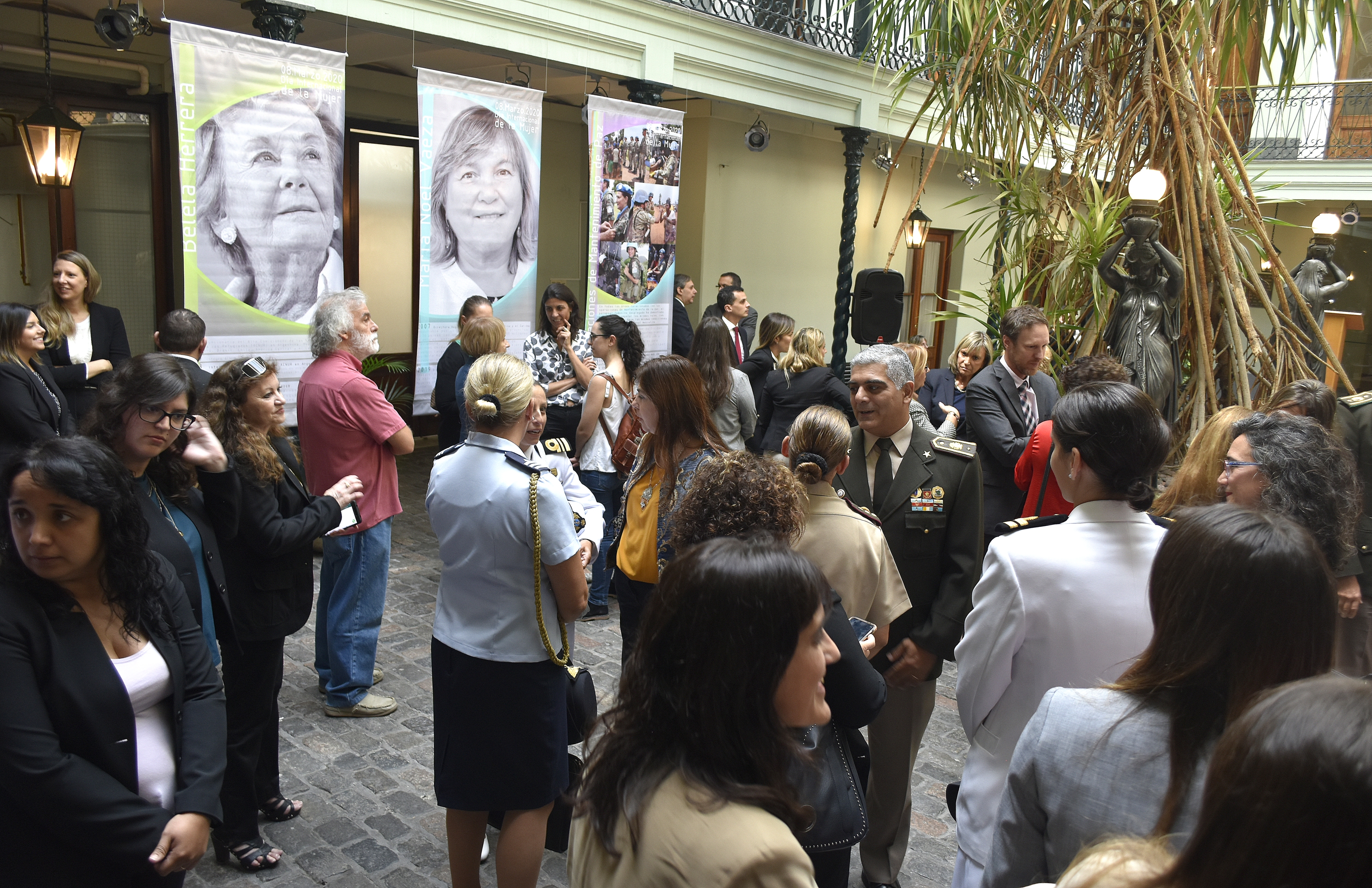 Inauguración de muestra “Mujeres uruguayas en el sistema multilateral de las Naciones Unidas, ayer y hoy”