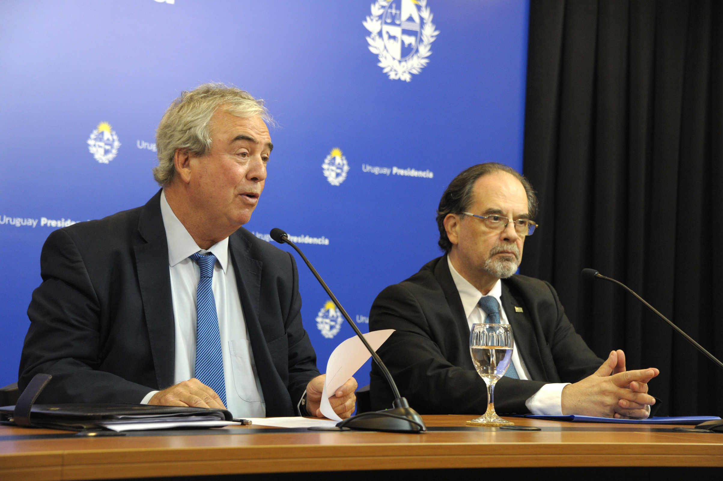 Ministro de Transporte y Obras Públicas, Luis Alberto Heber, y director general de Secretaría, Carlos Scirgalea Poppa