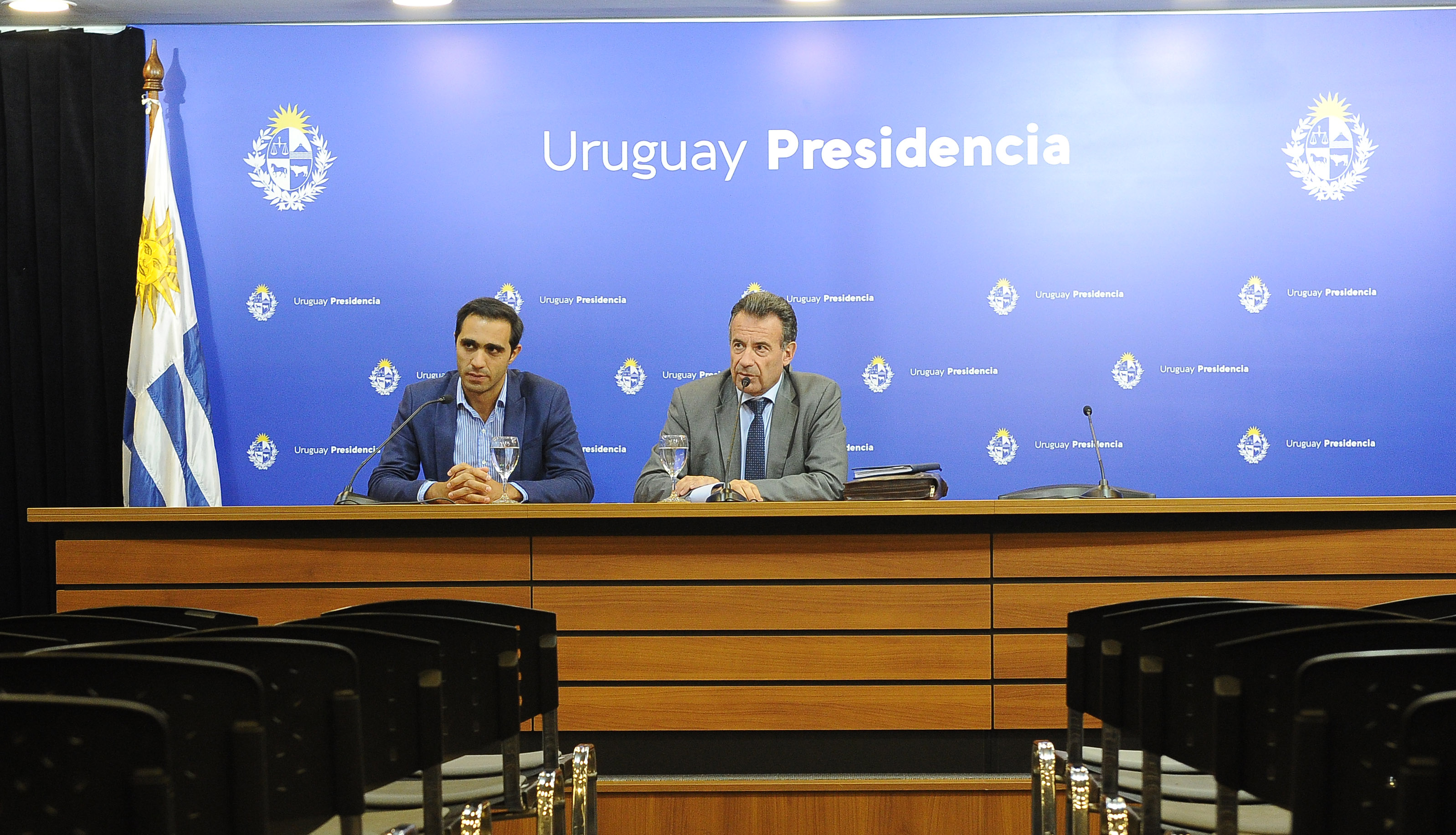 Ministro de Salud Pública, Daniel Salinas, y subsecretario, José Luis Satdjian