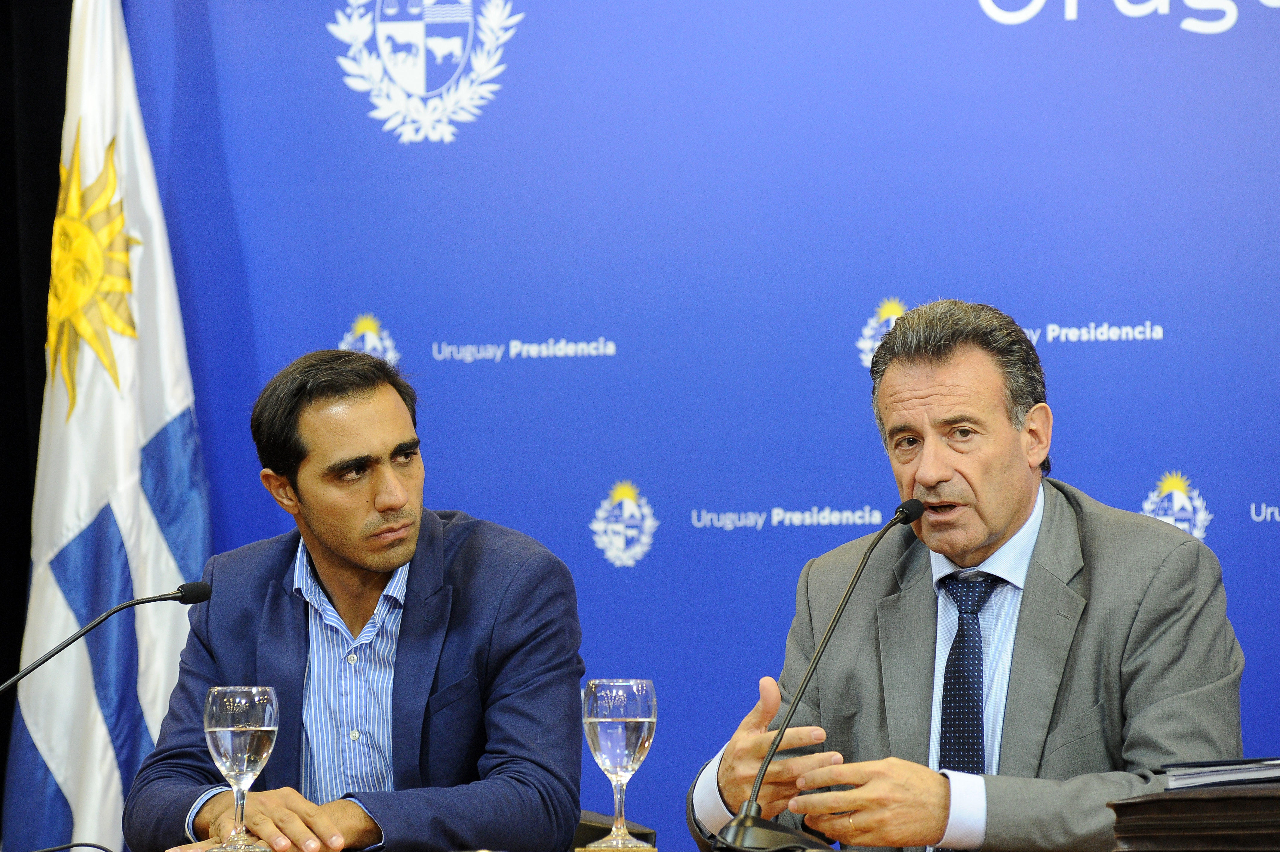 Ministro de Salud Pública, Daniel Salinas, y subsecretario, José Luis Satdjian