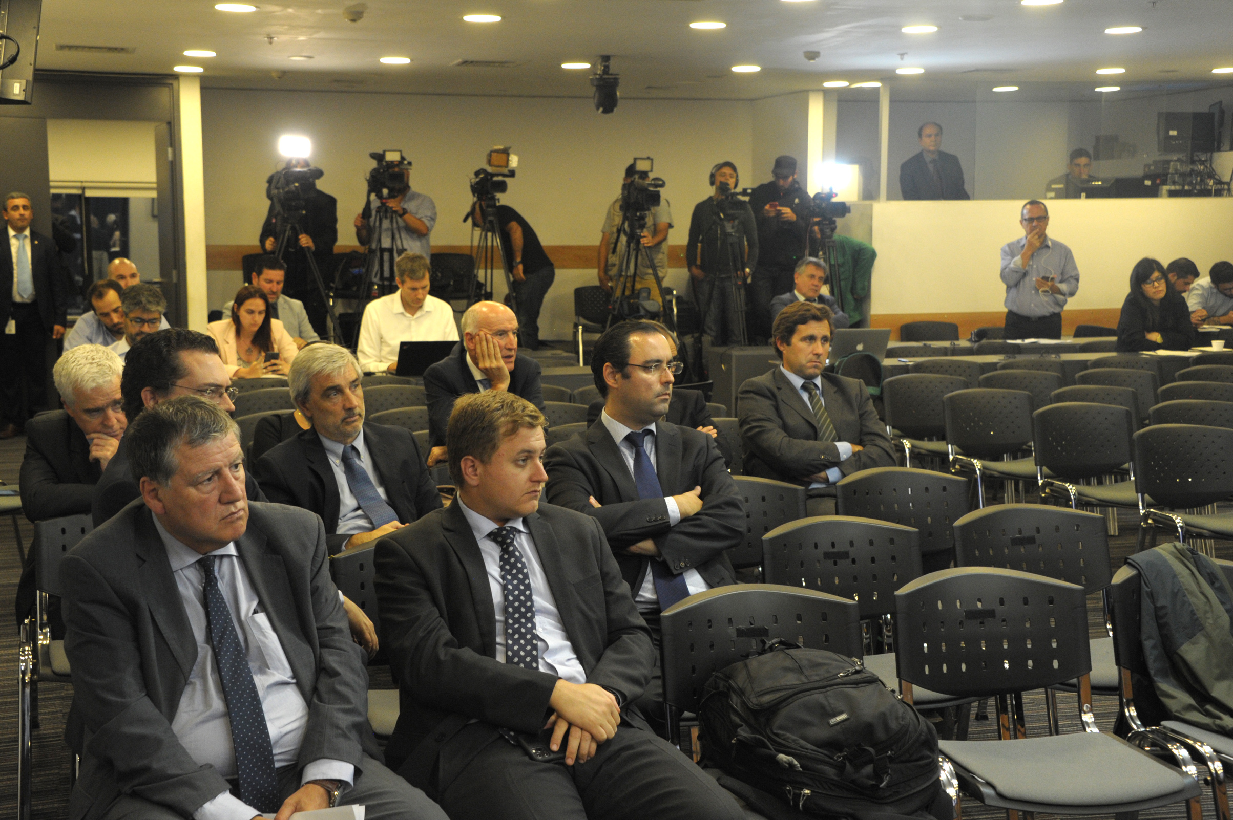 Asistentes a la conferencia de prensa