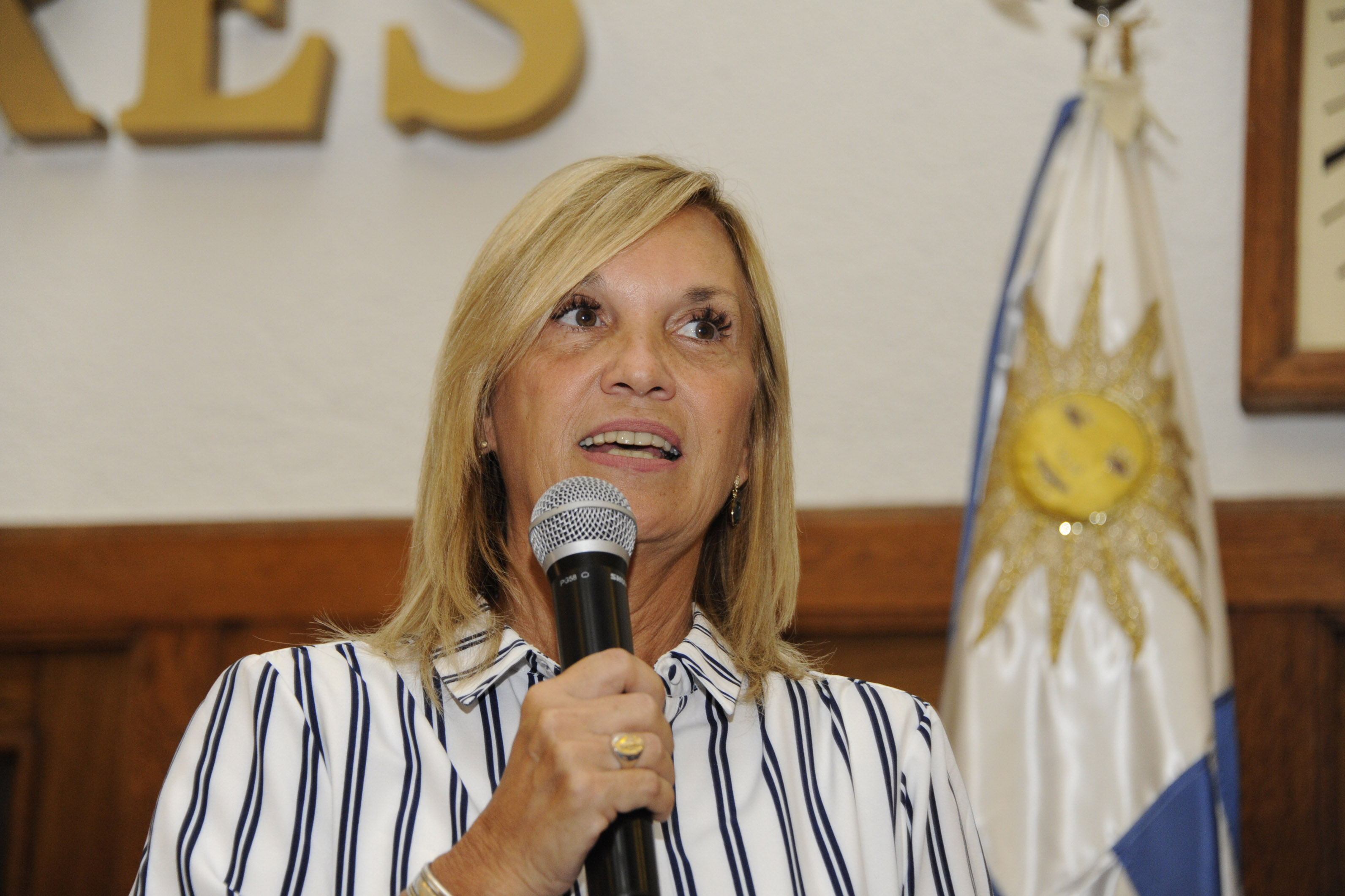 Palabras de la vicepresidenta, Beatriz Argimón, en la Bolsa de Valores