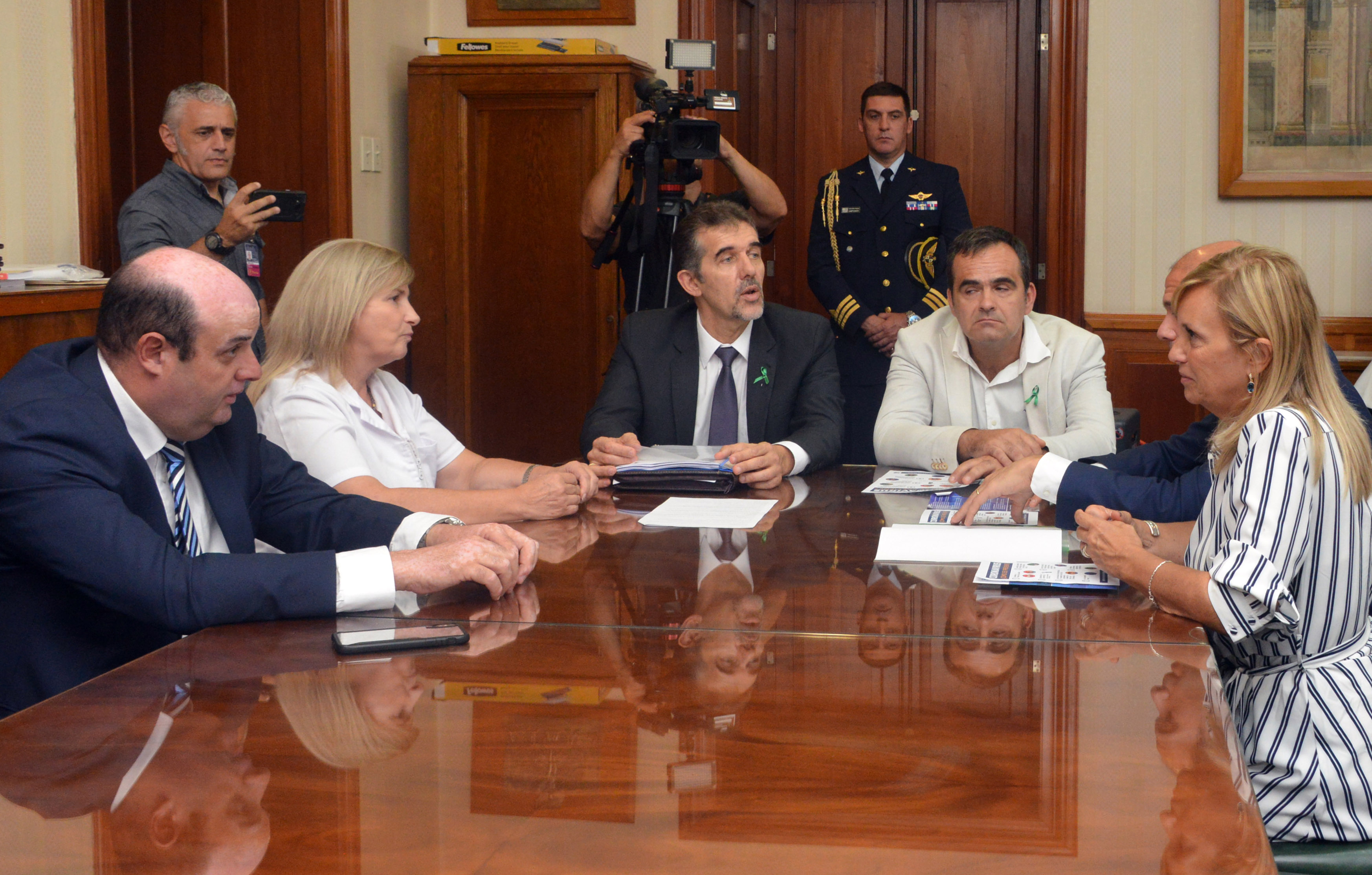 Vicepresidenta Beatriz Argimón en reunión con autoridades del Ministerio de Salud Pública