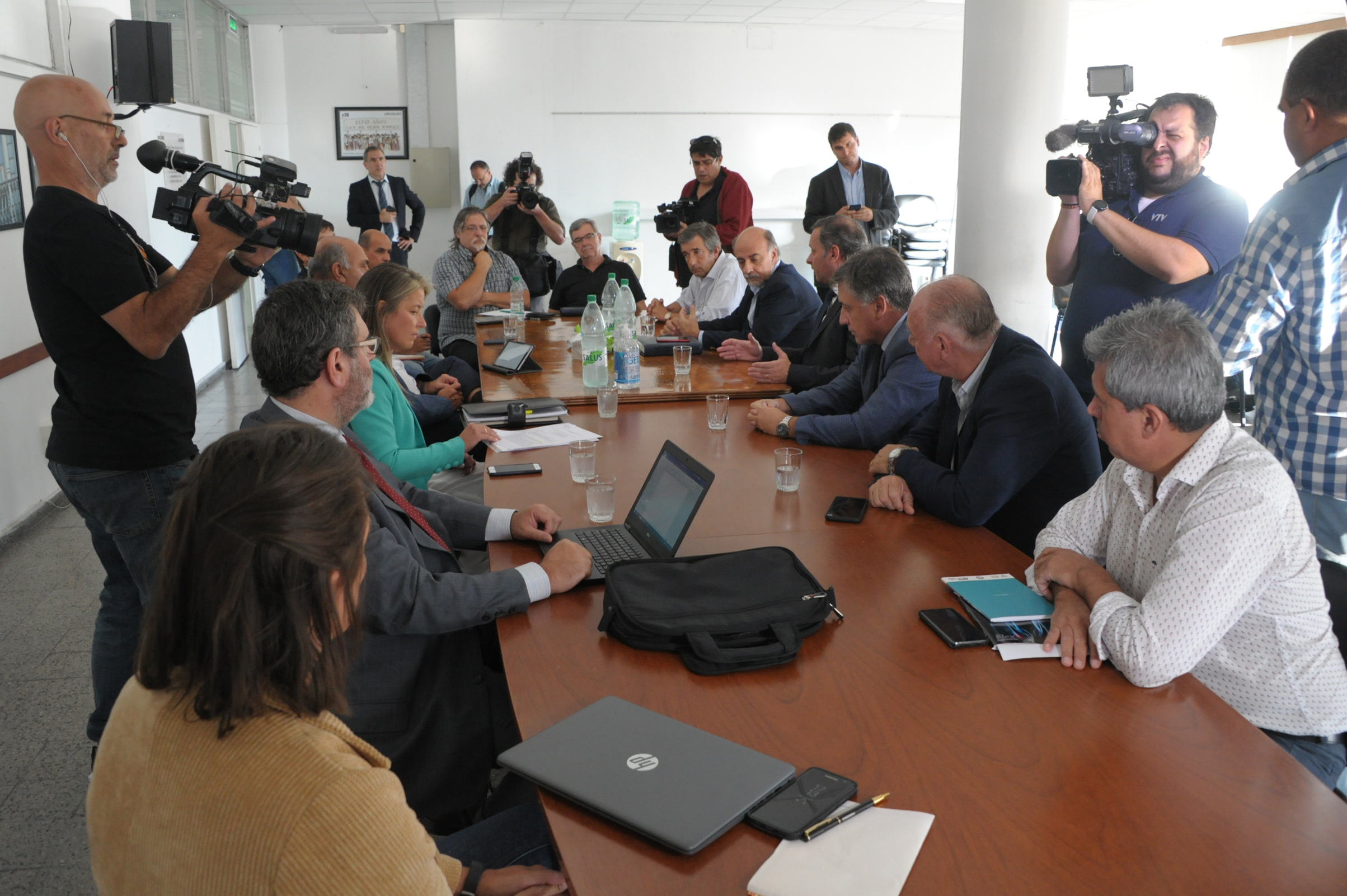 Reunión tripartita en el Ministerio de Trabajo