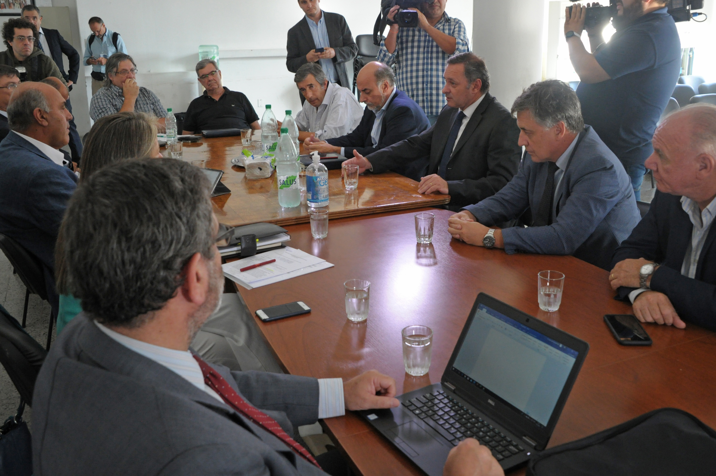 Reunión tripartita en el Ministerio de Trabajo