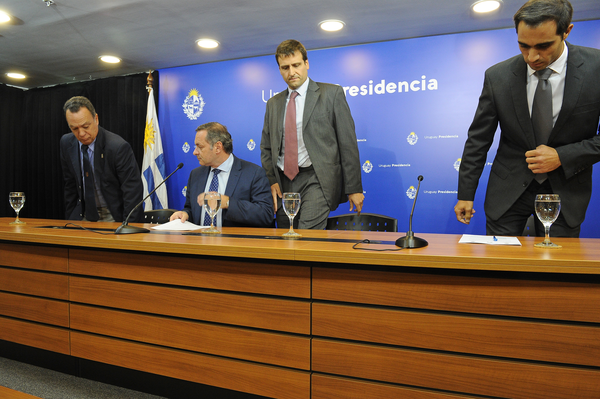 Sergio Rico, Álvaro Delgado, Aparicio Ponce De León y José Luis Satdjian