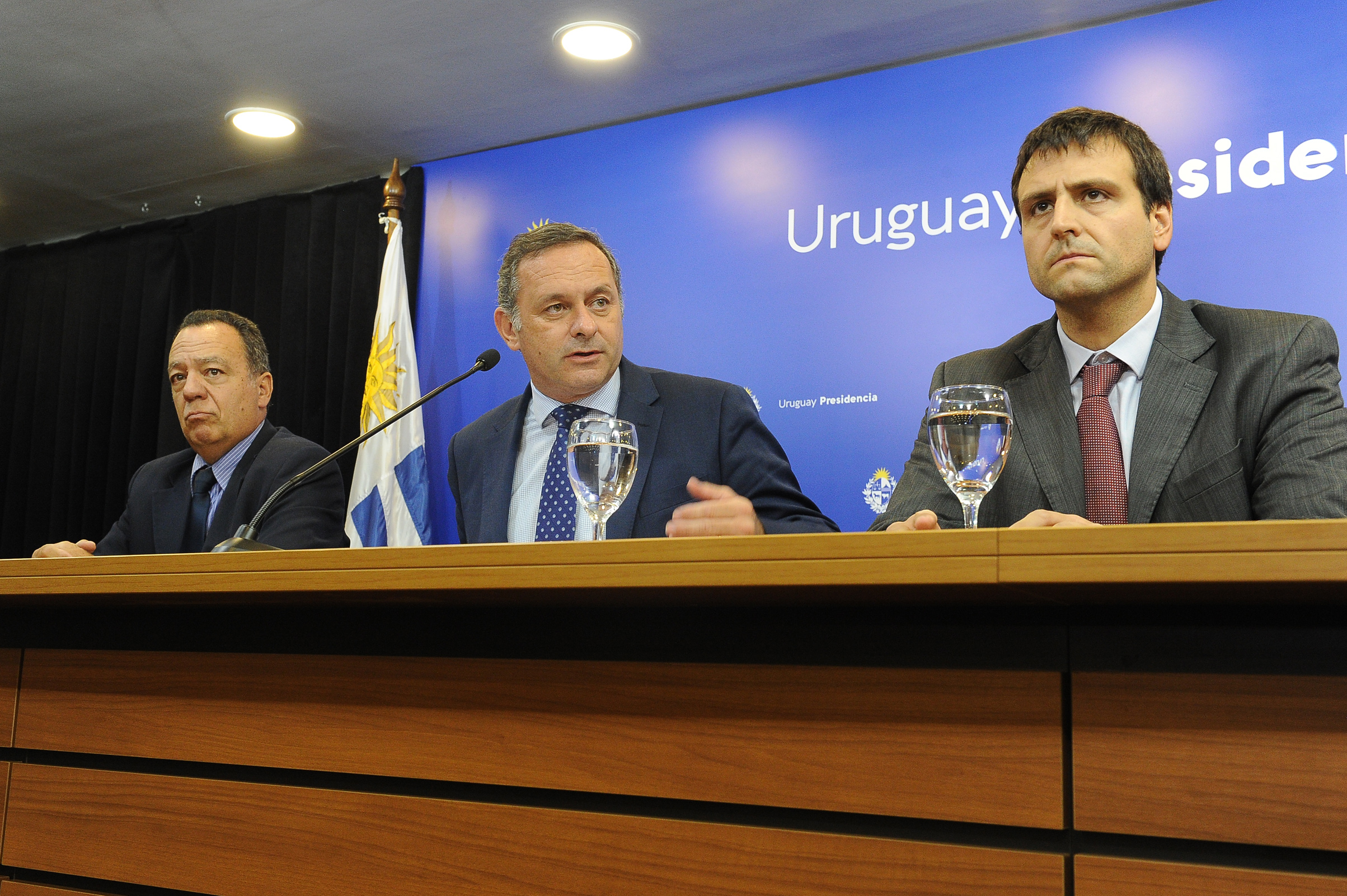 Sergio Rico, Álvaro Delgado, Aparicio Ponce De León y José Luis Satdjian