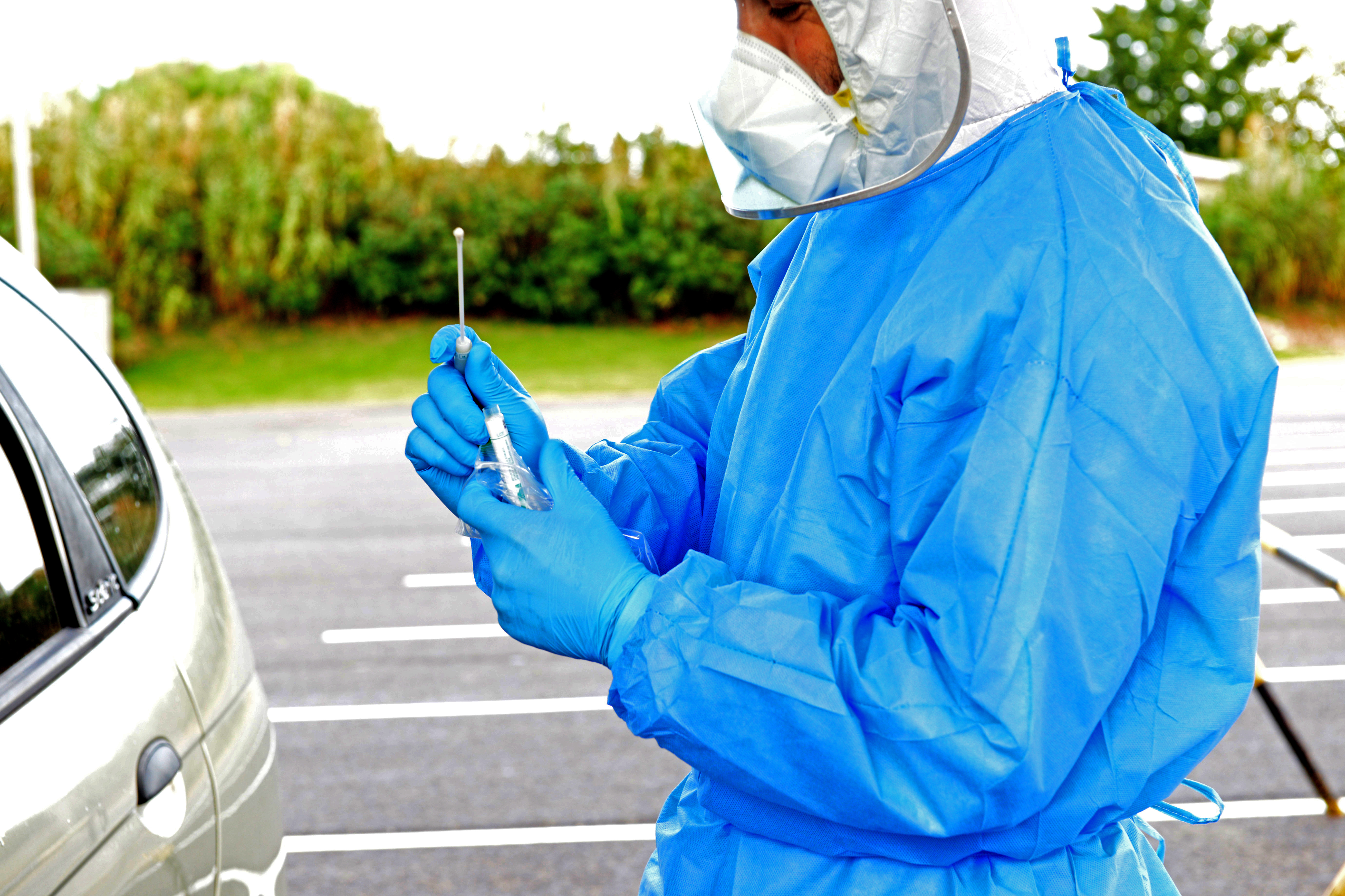 Recolección de muestra para análisis de coronavirus