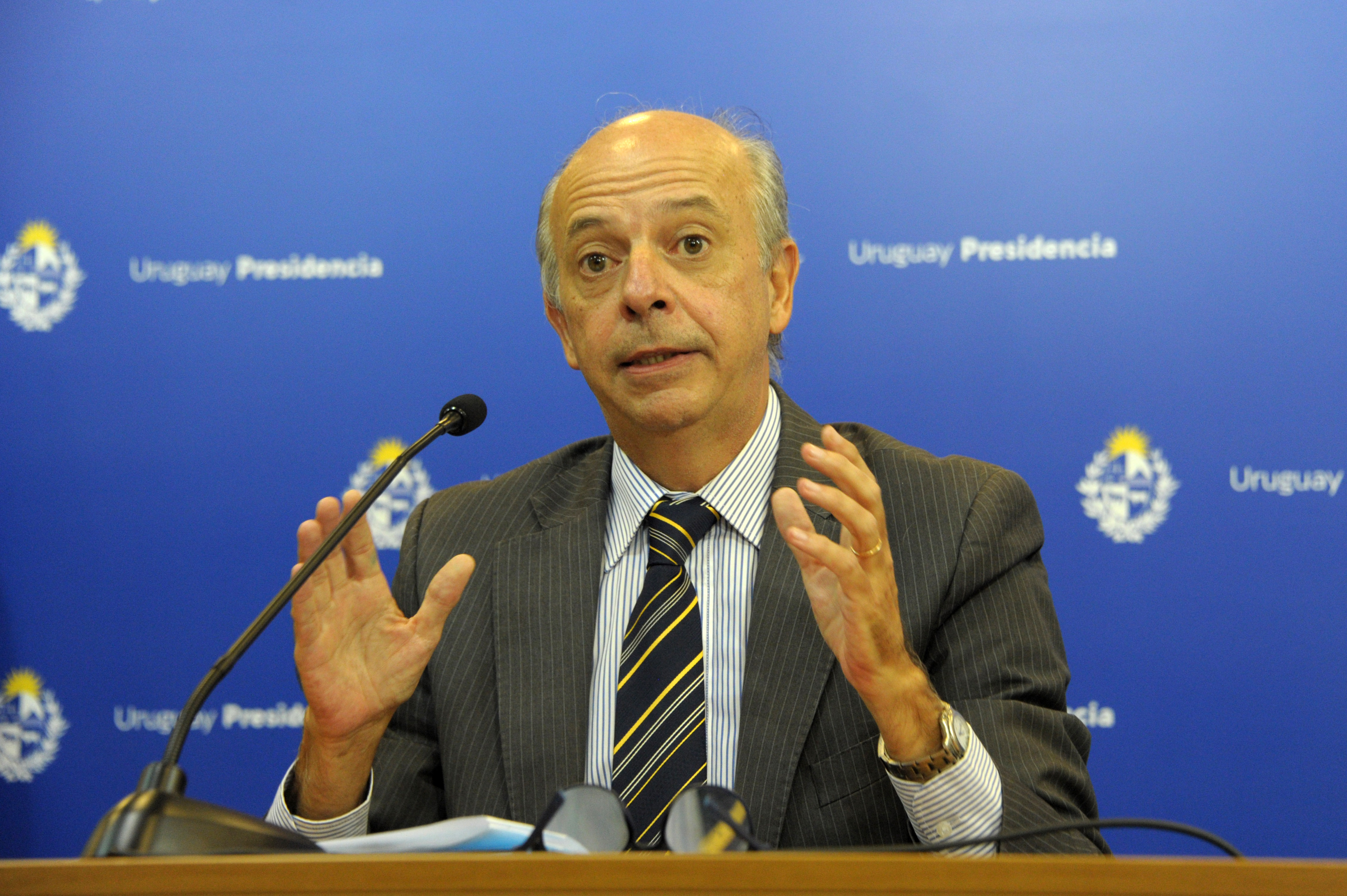 Ministro de Defensa Nacional, Javier García