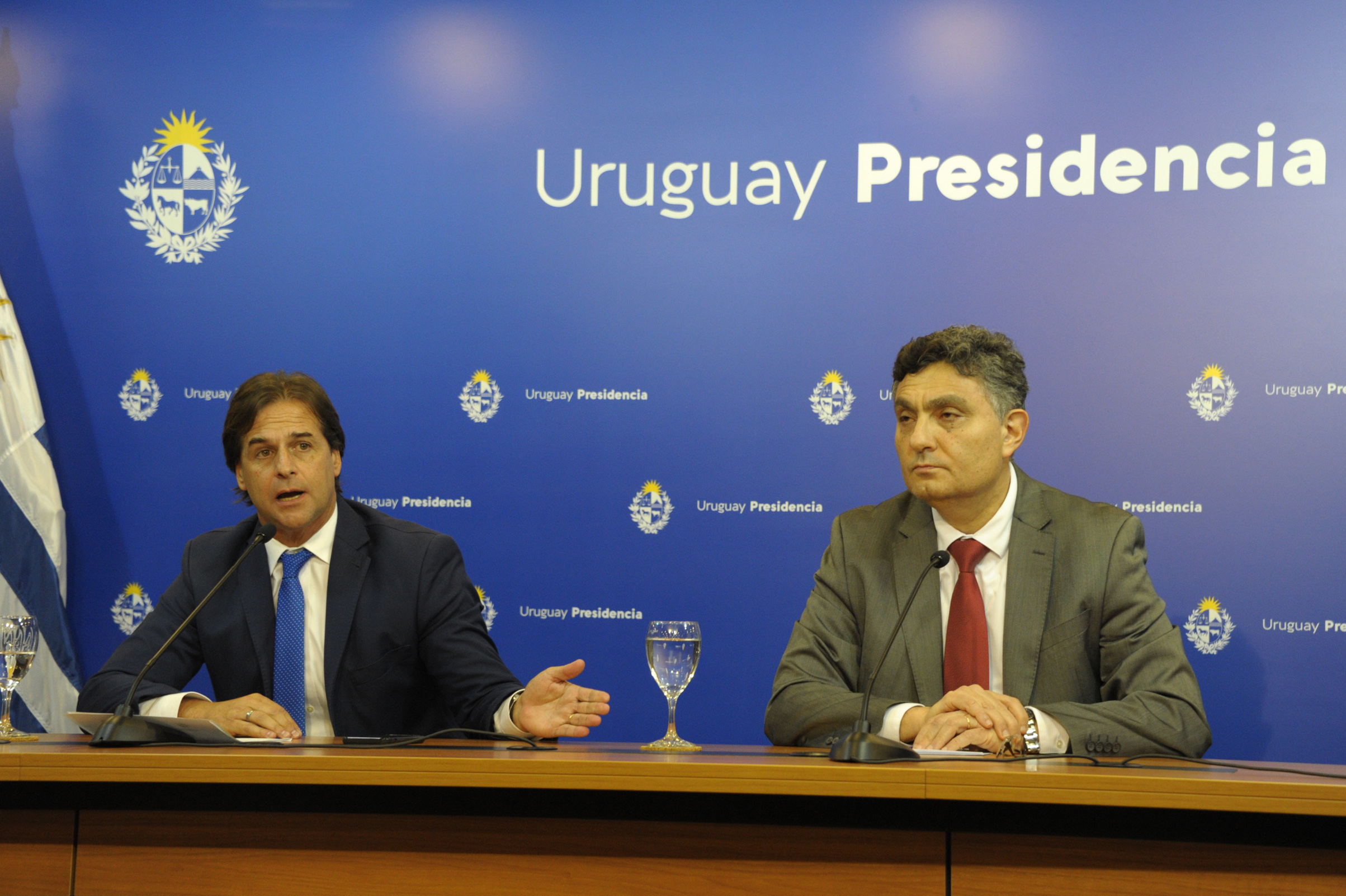 Presidente de la República, Luis Lacalle Pou, y director de OPP, Isaac Alfie