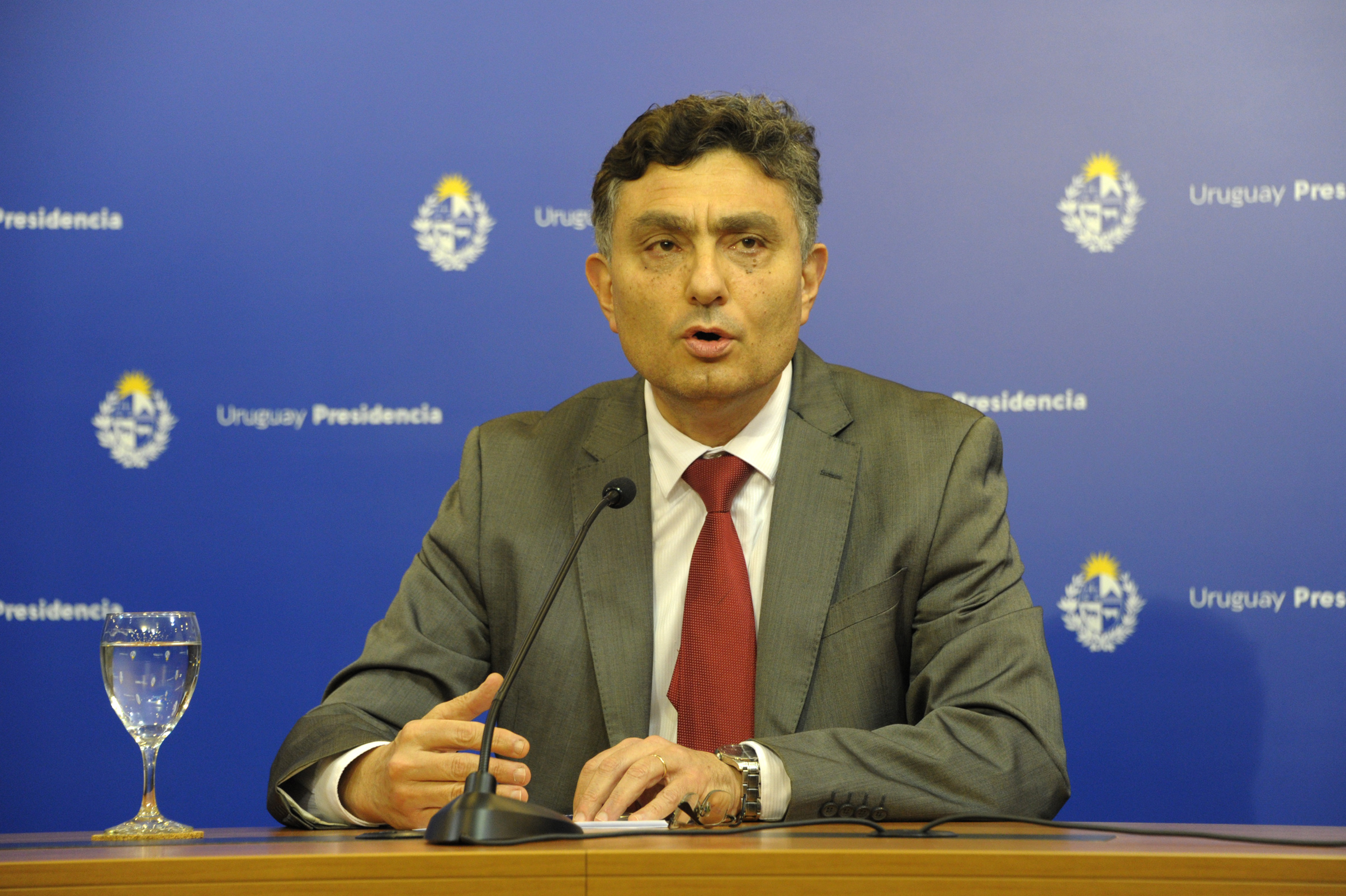 Director de Oficina de Planeamiento y Presupuesto, Isaac Alfie