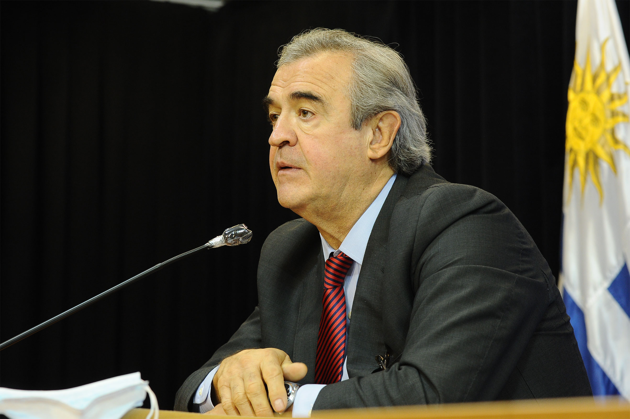 Ministro del Interior, Jorge Larrañaga, encabezó conferencia de prensa en Torre Ejecutiva