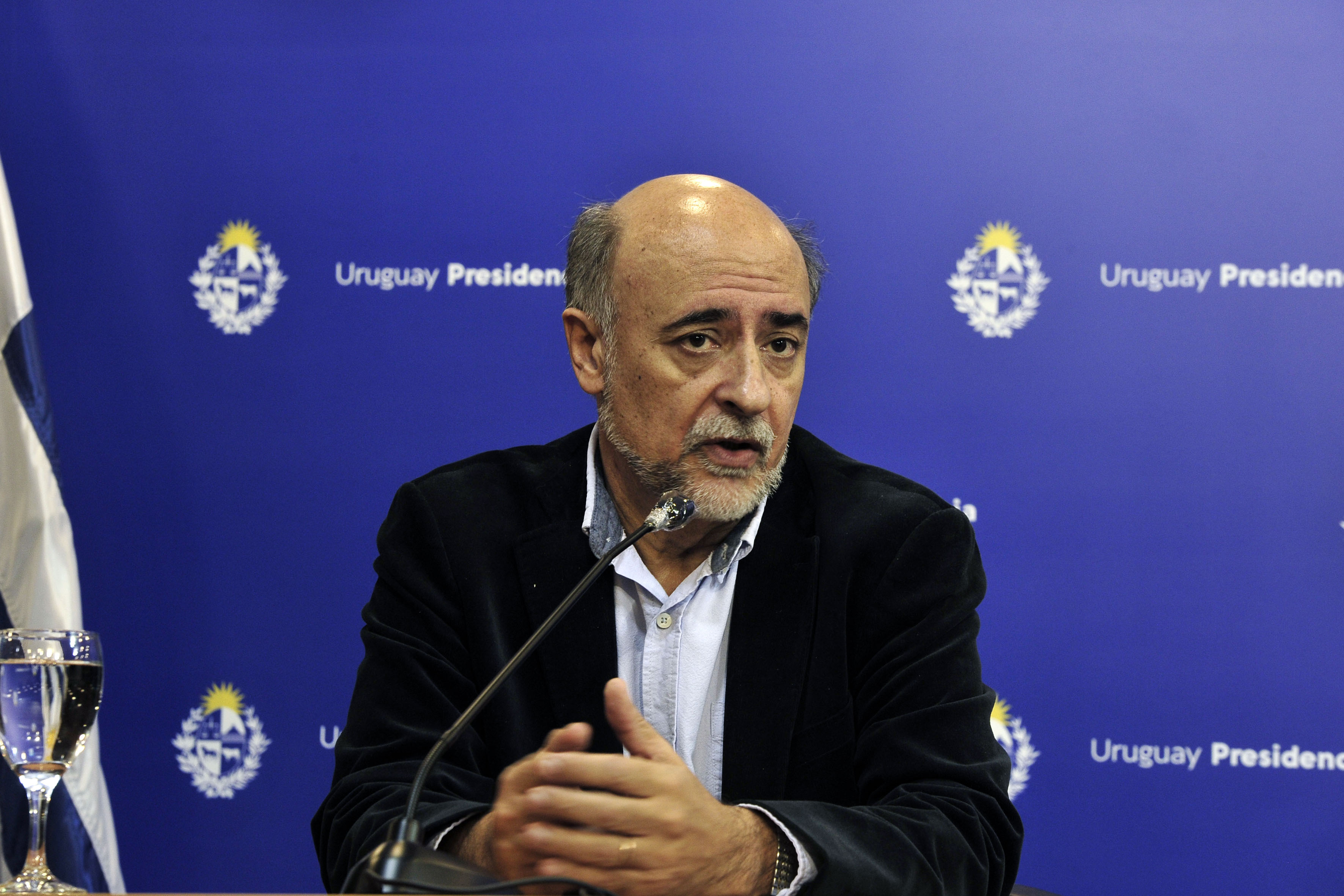 Ministro de Trabajo y Seguridad Social, Pablo Mieres, en conferencia de prensa