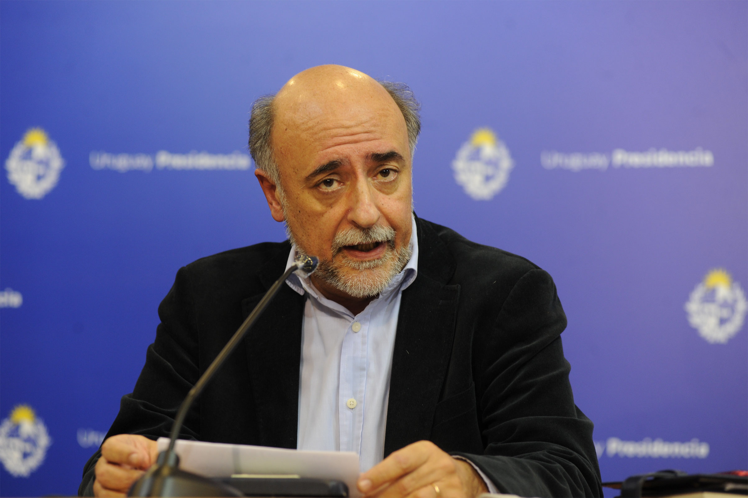 Ministro de Trabajo y Seguridad Social, Pablo Mieres, encabezó conferencia de prensa