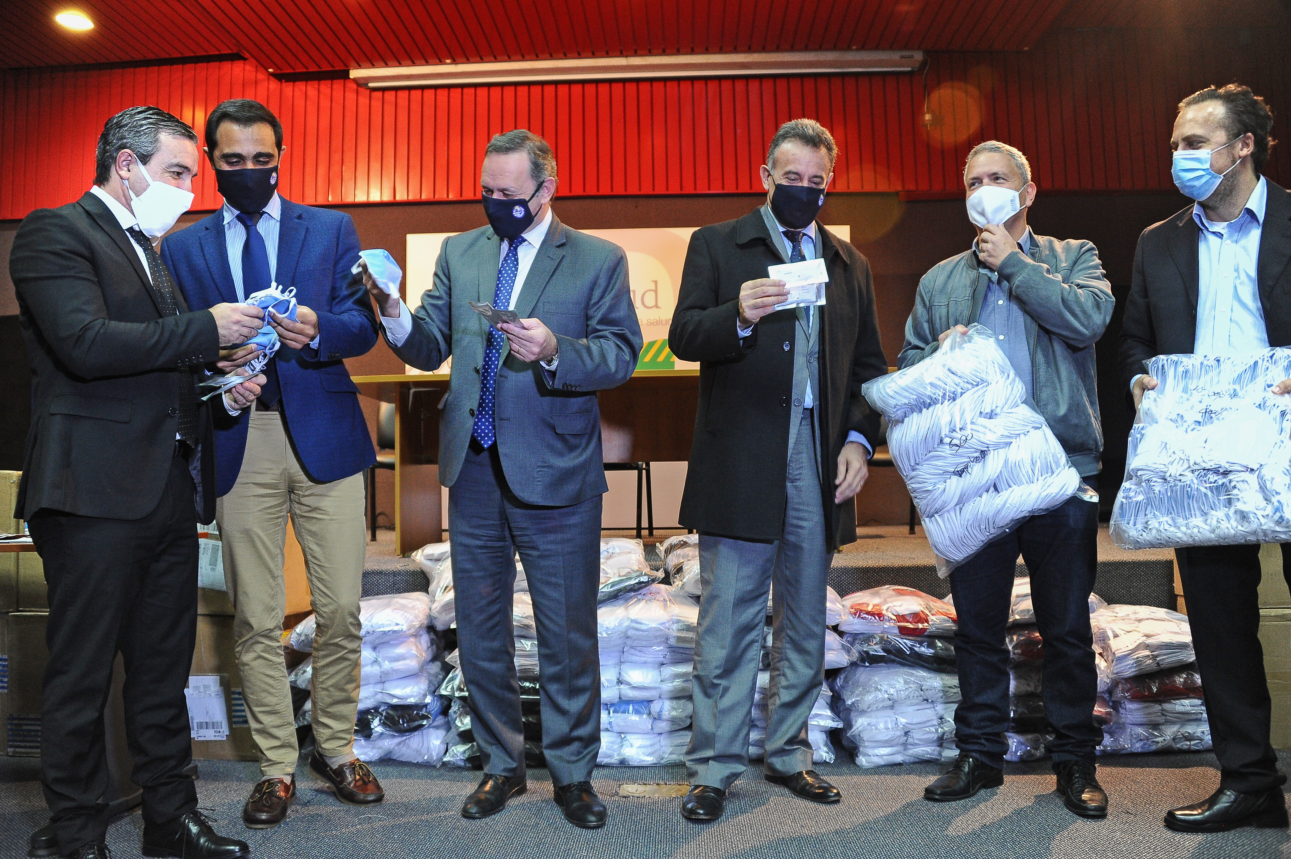 Donación de 18.000 kits de diagnóstico y 20.000 mascarillas por parte del grupo empresarial Nos Cuidamos entre Todos