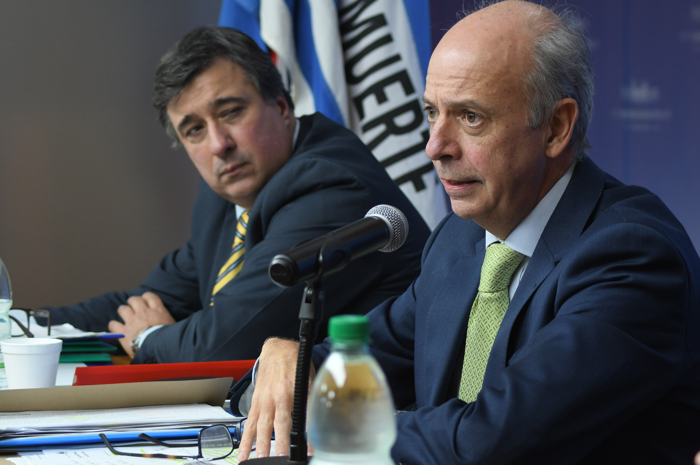 Ministro de Defensa Nacional, Javier García, encabezó conferencia de prensa