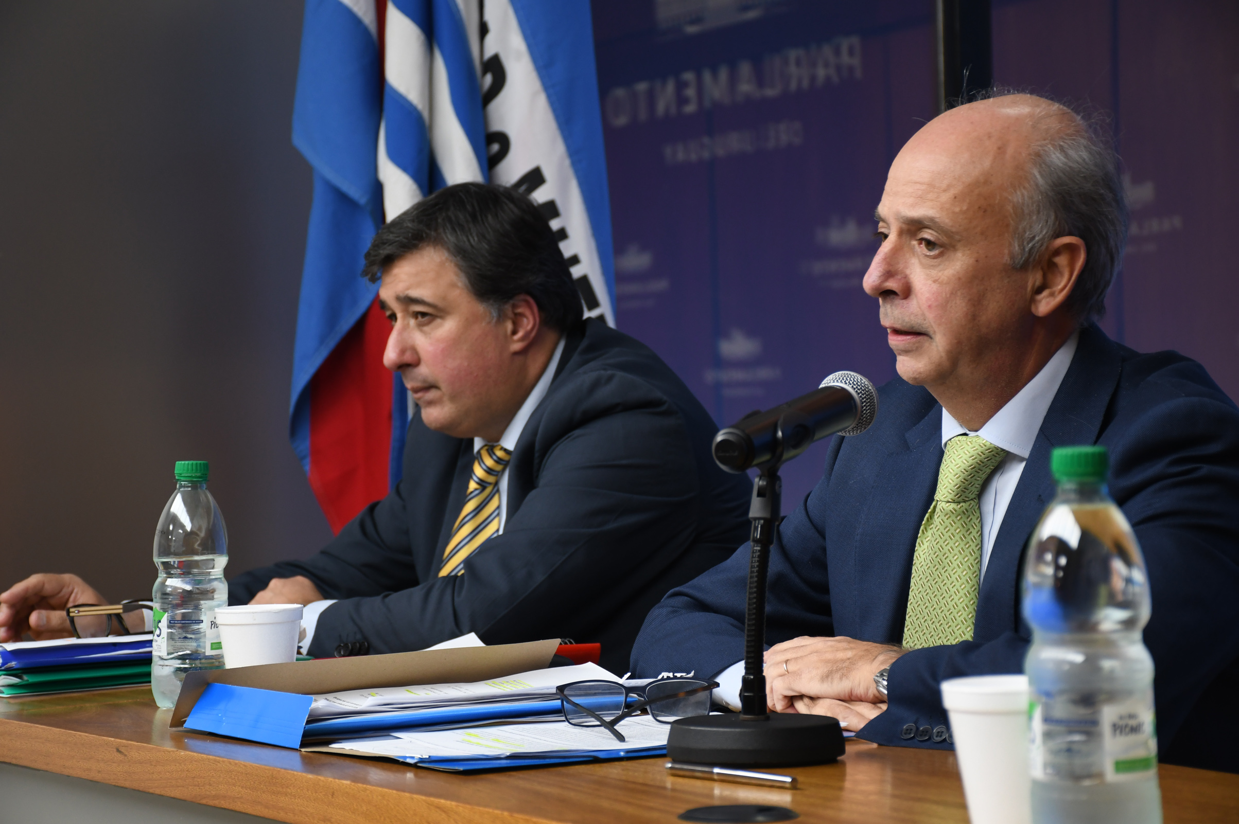 Ministro de Defensa Nacional, Javier García, encabezó conferencia de prensa