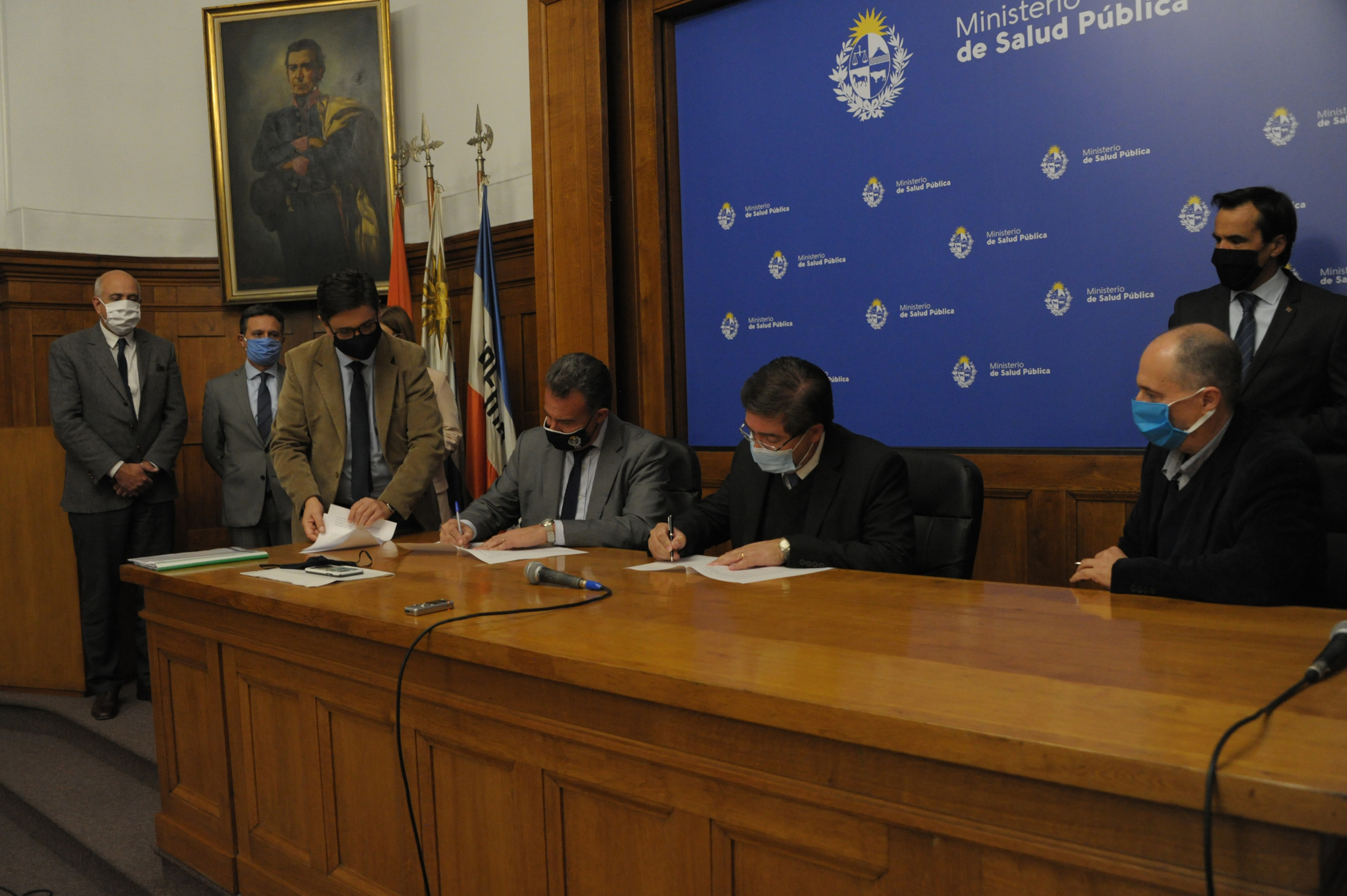 Acto de firma de acuerdo entre Fepremi y ASSE