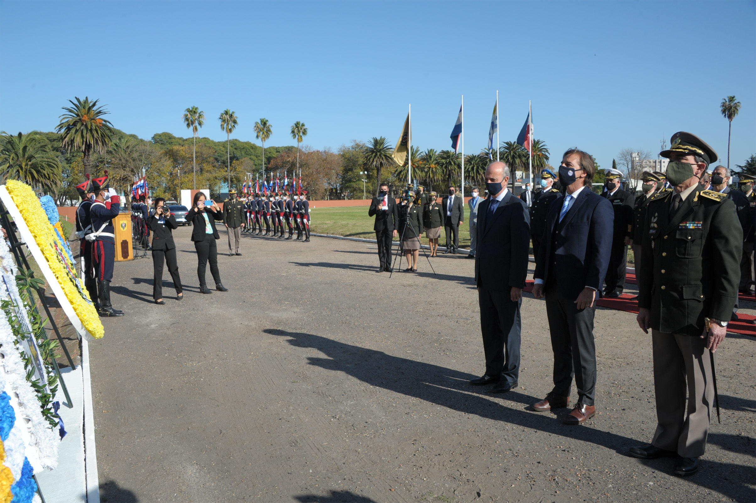 Presidente de la República, Luis Lacalle Pou, encabezó acto por el 209.° aniversario de la Batalla de Las Piedras en el Comando del Ejército Nacional