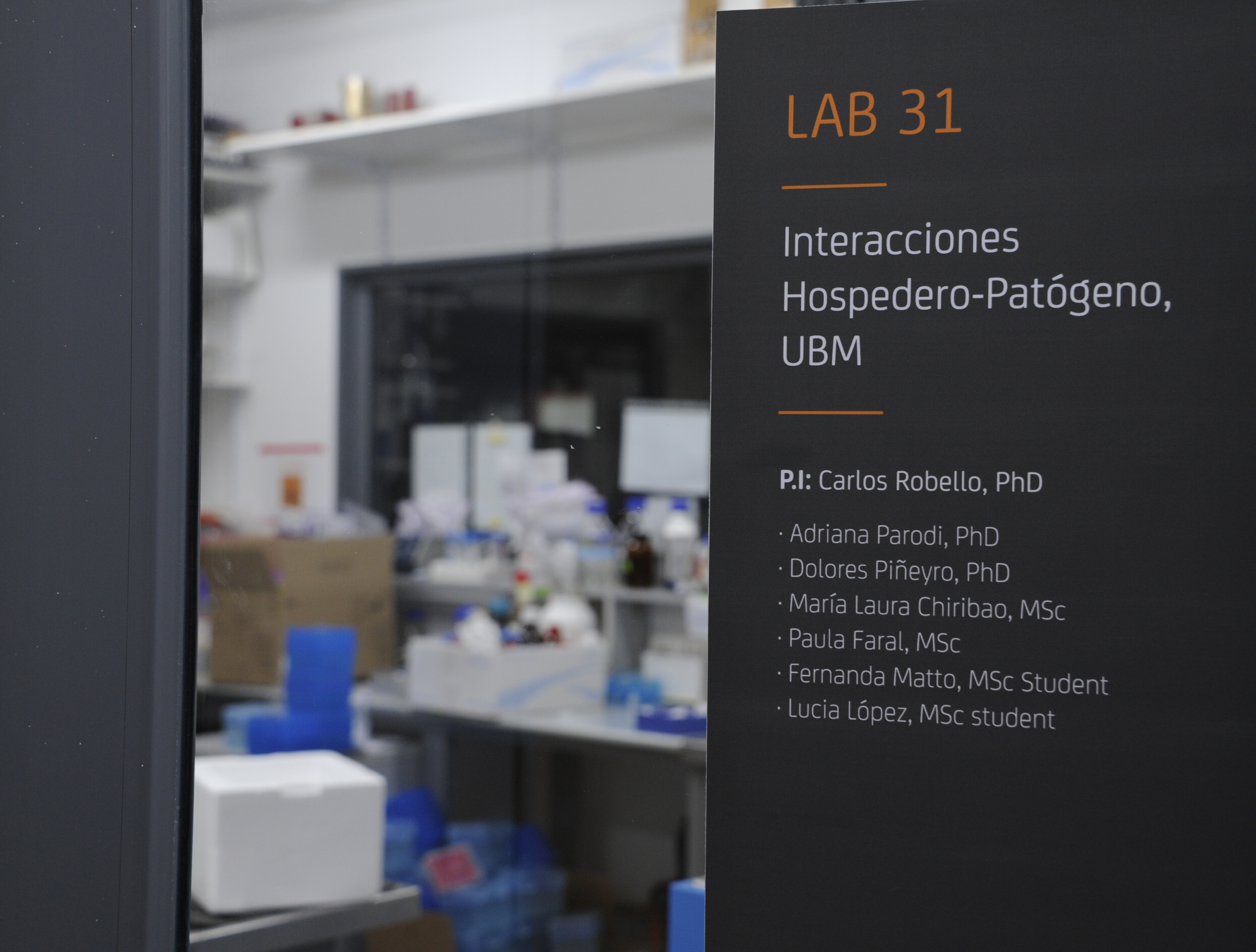 Director de OPP, Isaac Alfie, visitó instalaciones de Instituto Pasteur