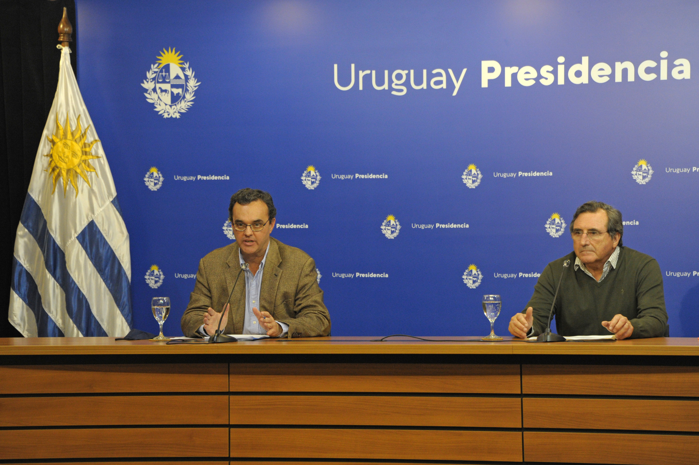 Ministro de Desarrollo Social, Pablo Bartol, y subsecretario de la cartera, Armando Castaingdebat