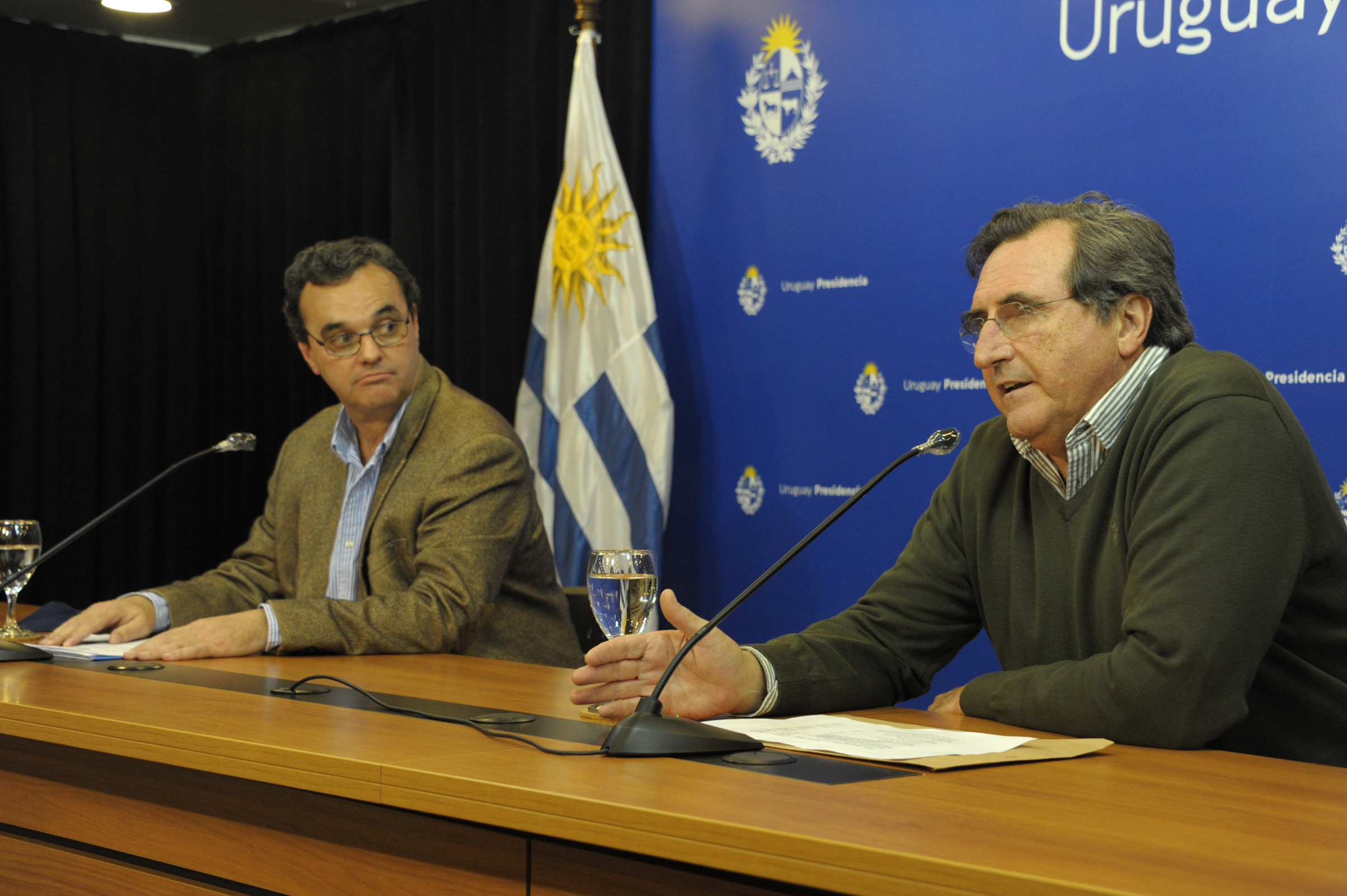 Ministro de Desarrollo Social, Pablo Bartol, y subsecretario de la cartera, Armando Castaingdebat
