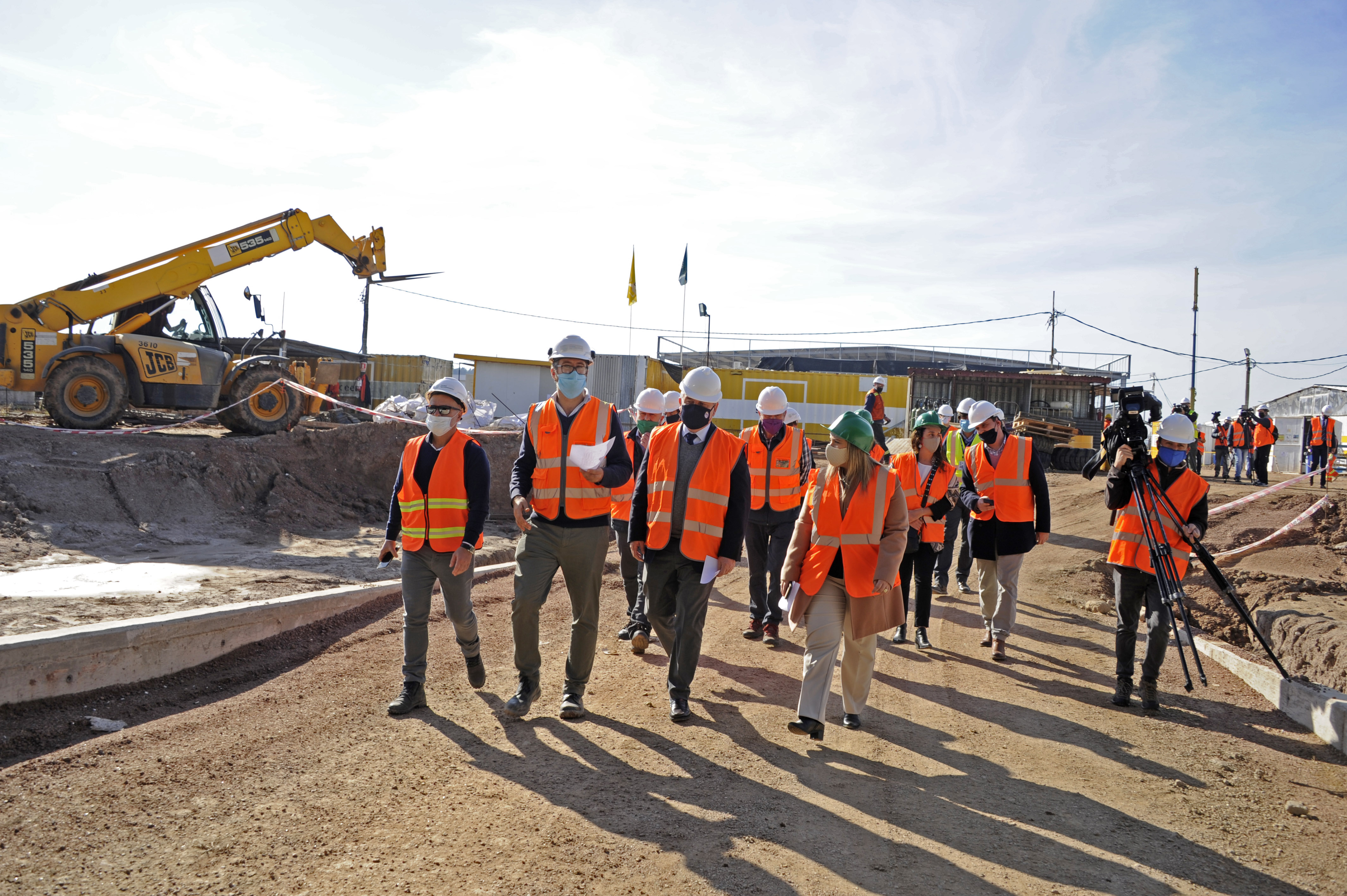 Autoridades del Ministerio de Industria recorren obras del Parque Agroalimentario