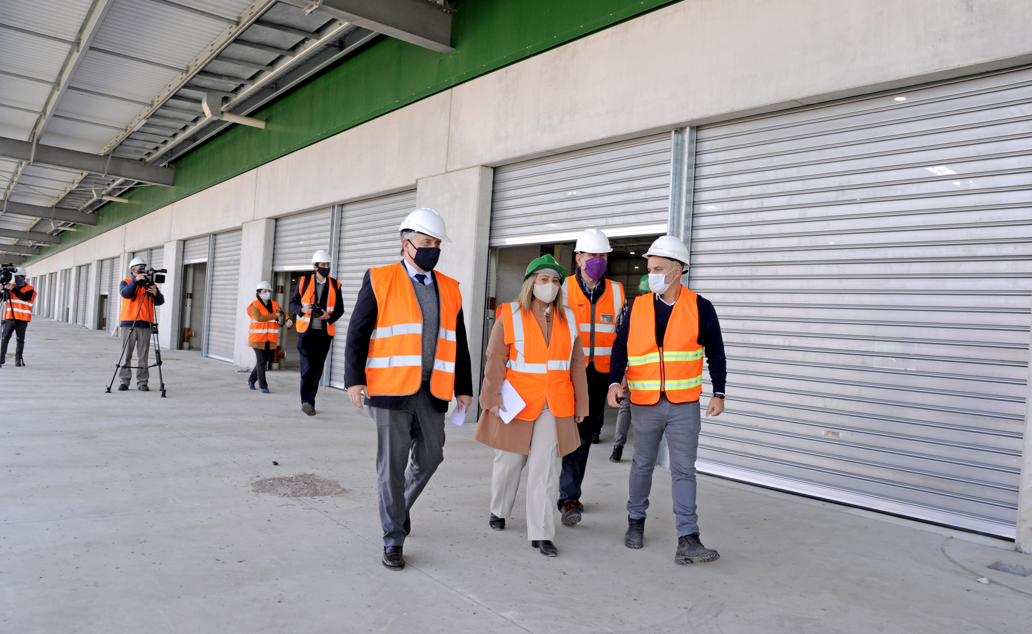 Autoridades del Ministerio de Industria recorren obras del Parque Agroalimentario
