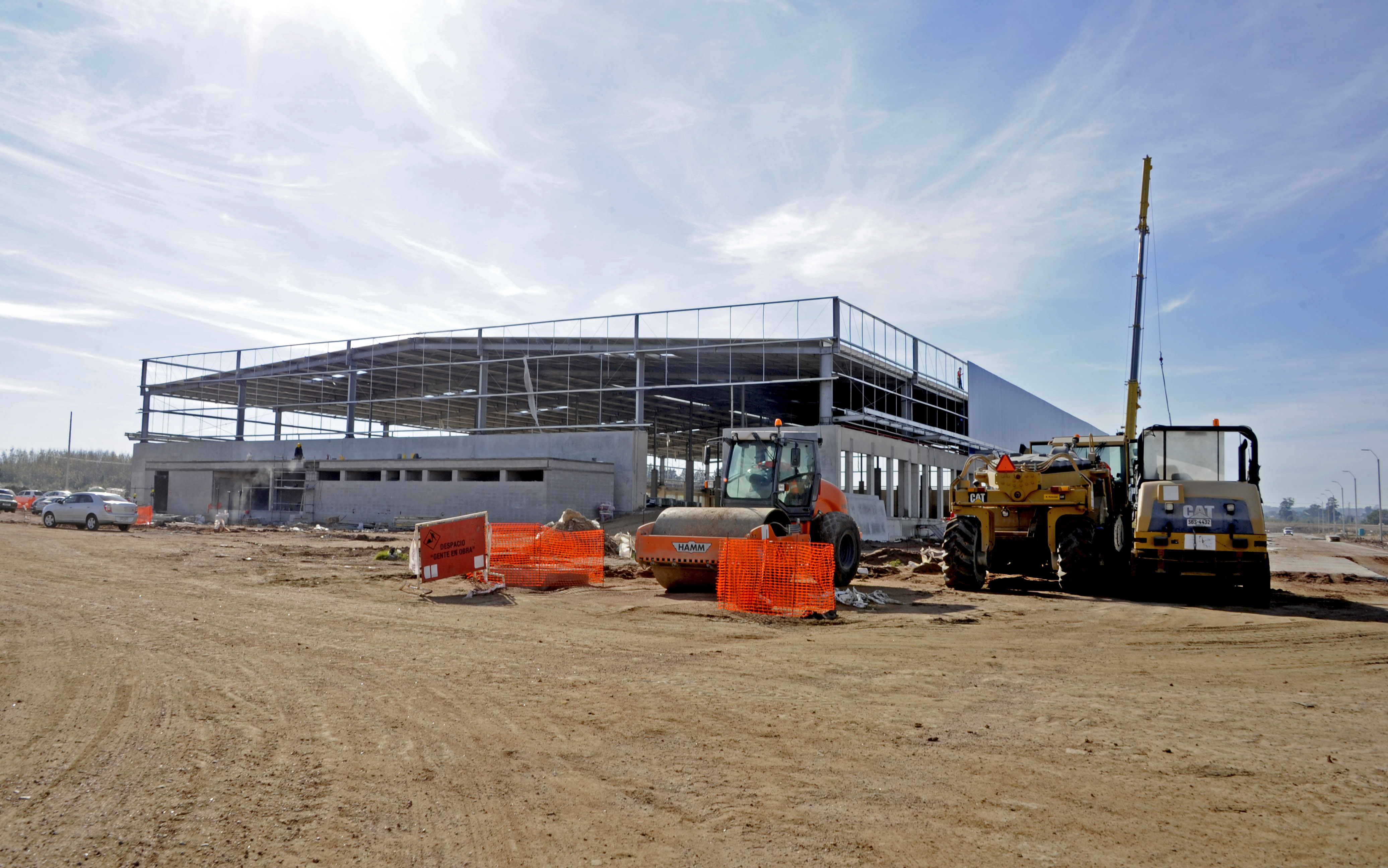 Autoridades del Ministerio de Industria recorren obras del Parque Agroalimentario