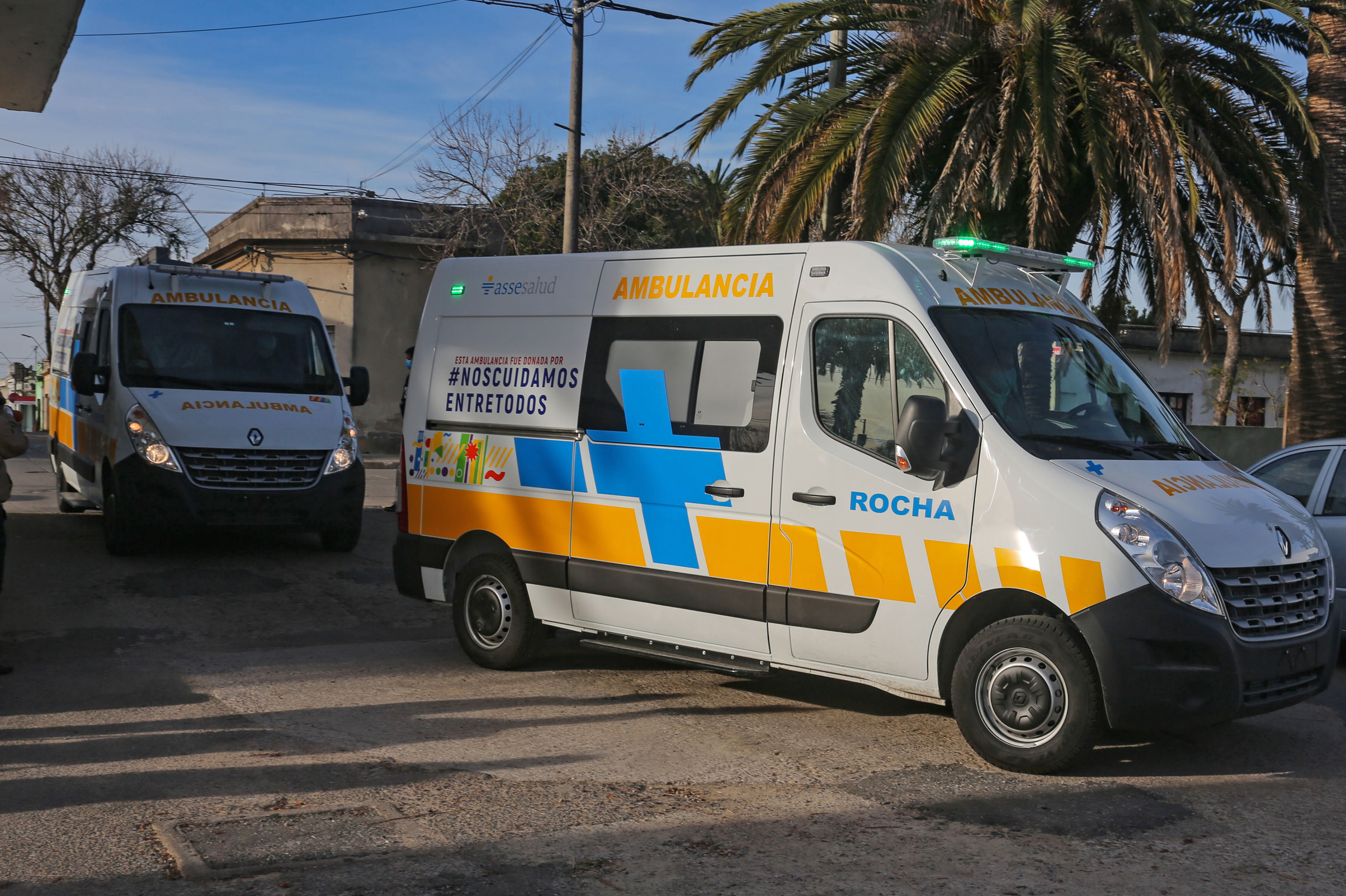 Autoridades de ASSE realizaron entrega de ambulancias especializadas destinadas a centros auxiliares de Castillos y Chuy