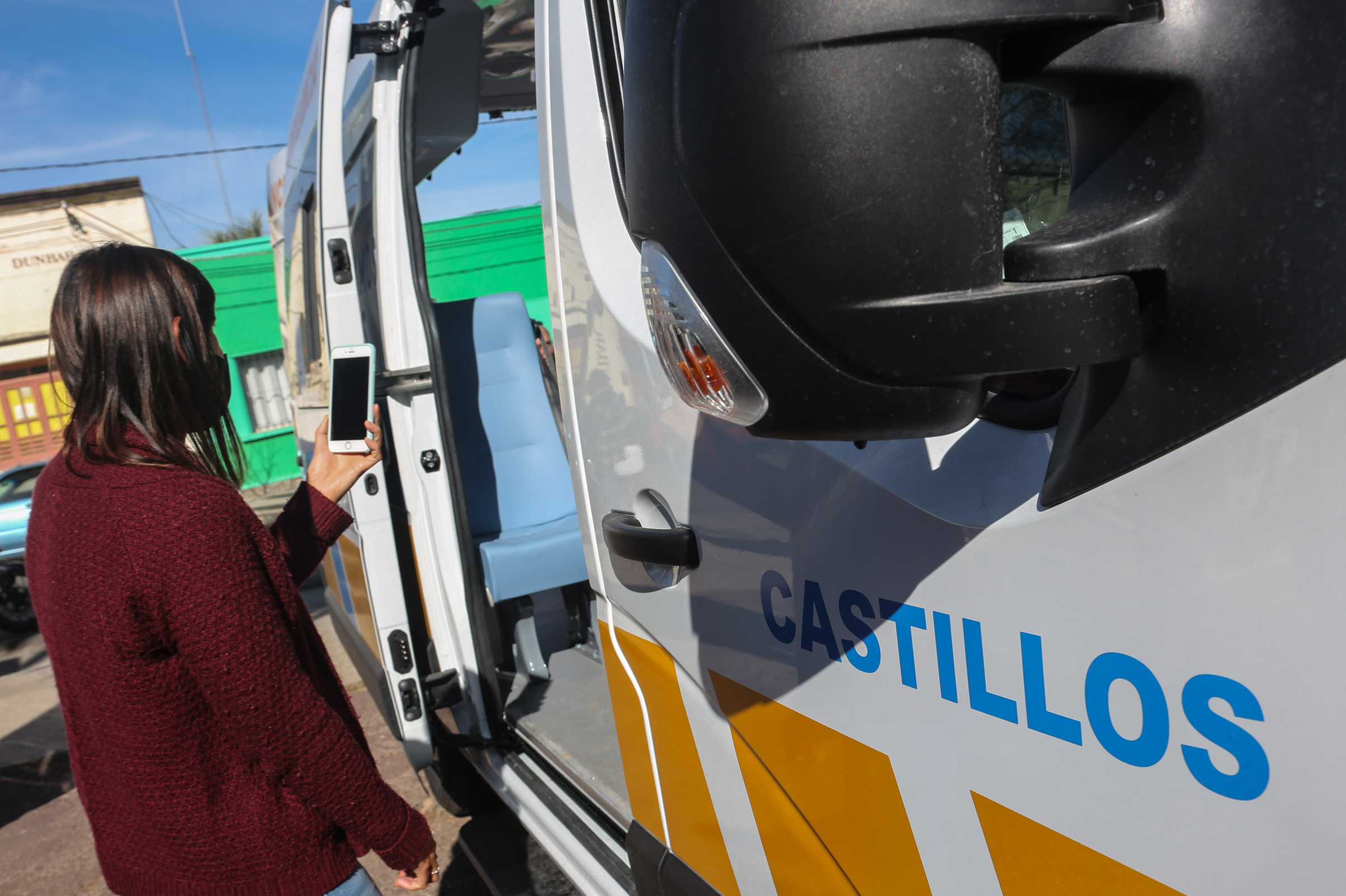 Autoridades de ASSE realizaron entrega de ambulancias especializadas destinadas a centros auxiliares de Castillos y Chuy