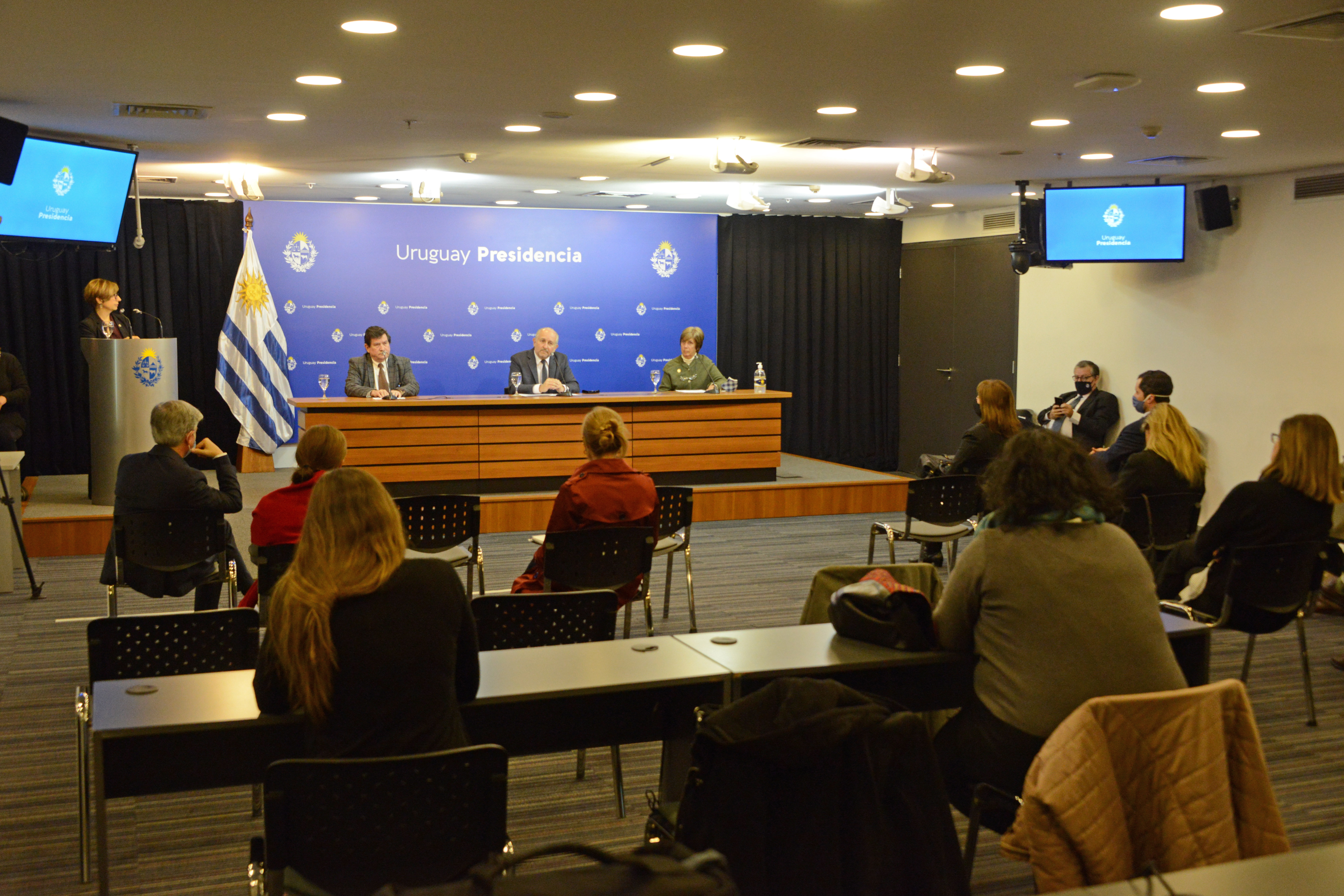William Rey Ashfield, Pablo da Silveira y Graciela Lago, en el lanzamiento del Día del Patrimonio